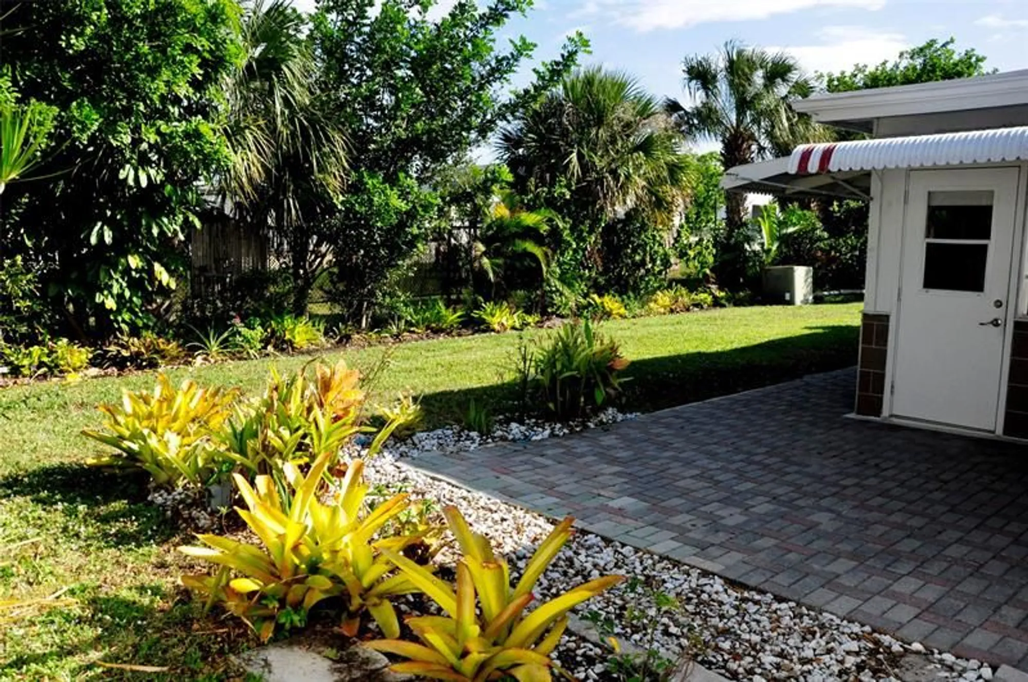 Property Slideshow image 24 of 31 | 2630 e golf blvd, Pompano Beach, FL, 33064