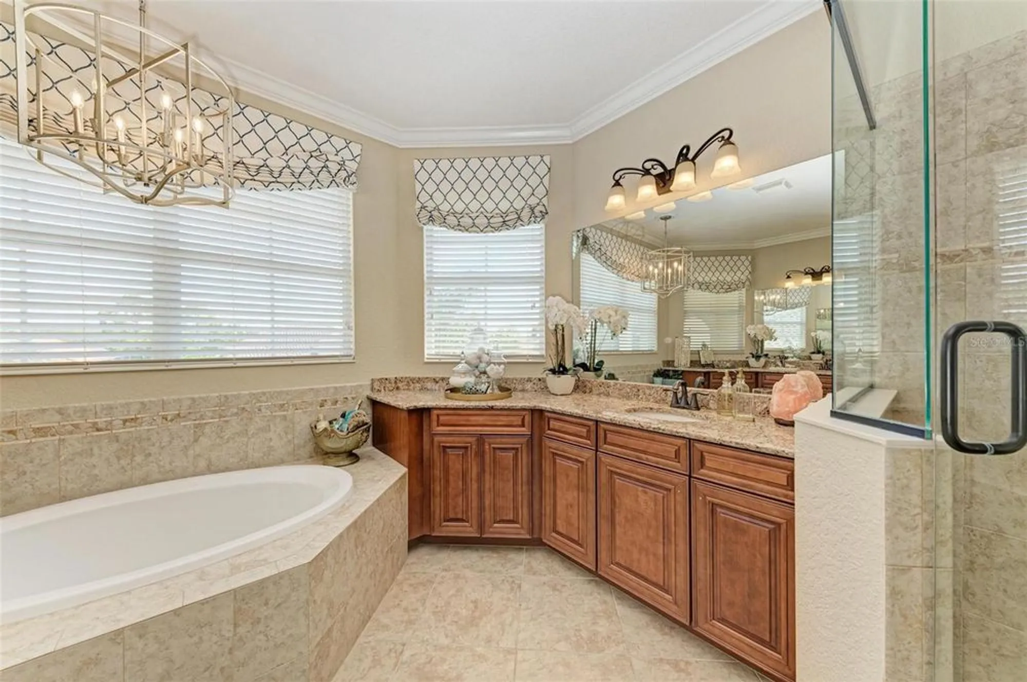 Property Slideshow image 32 of 94 | 7805 heritage grand pl, Bradenton, FL, 34212