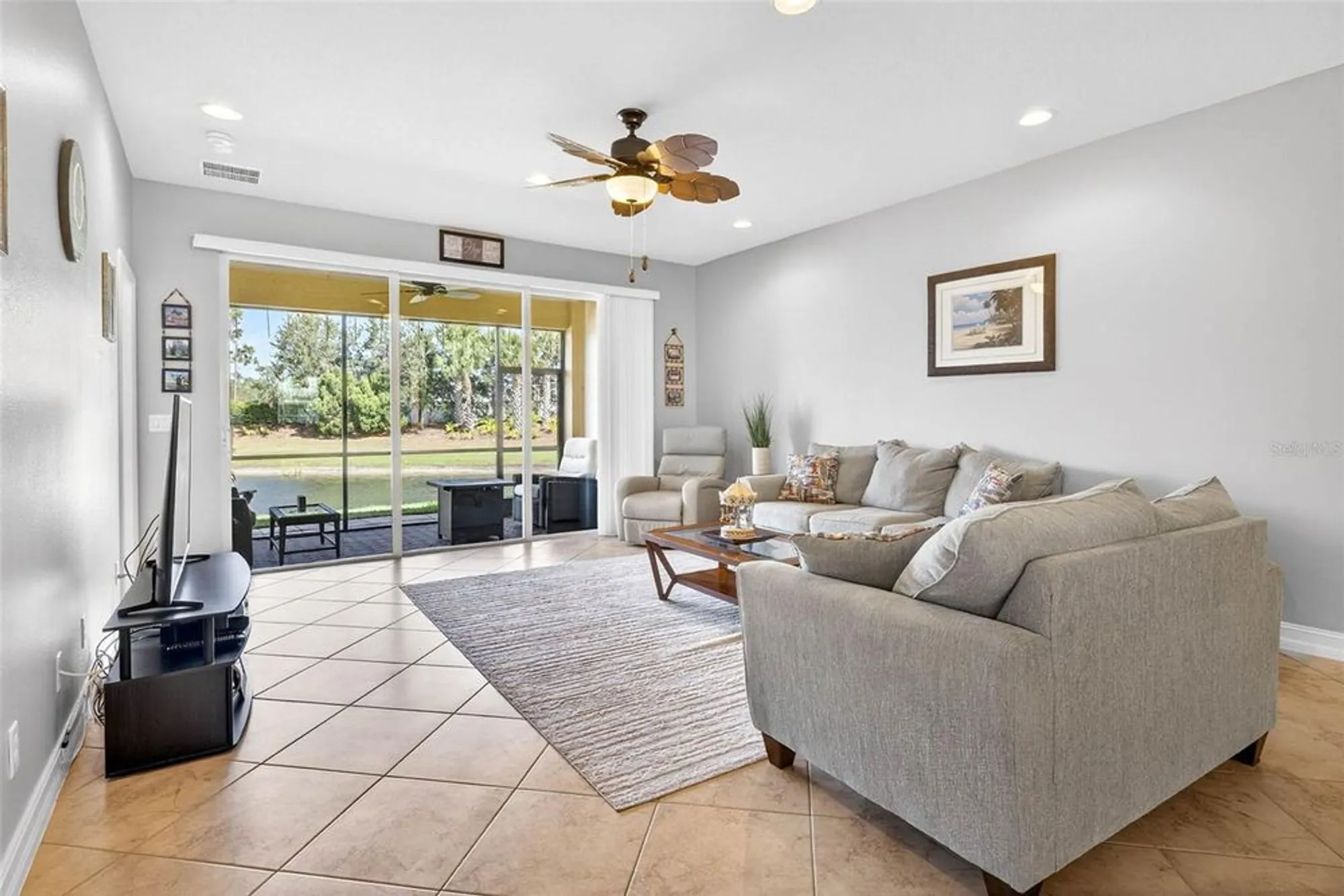 Property Slideshow image 9 of 64 | 15652 aurora lake cir, Wimauma, FL, 33598