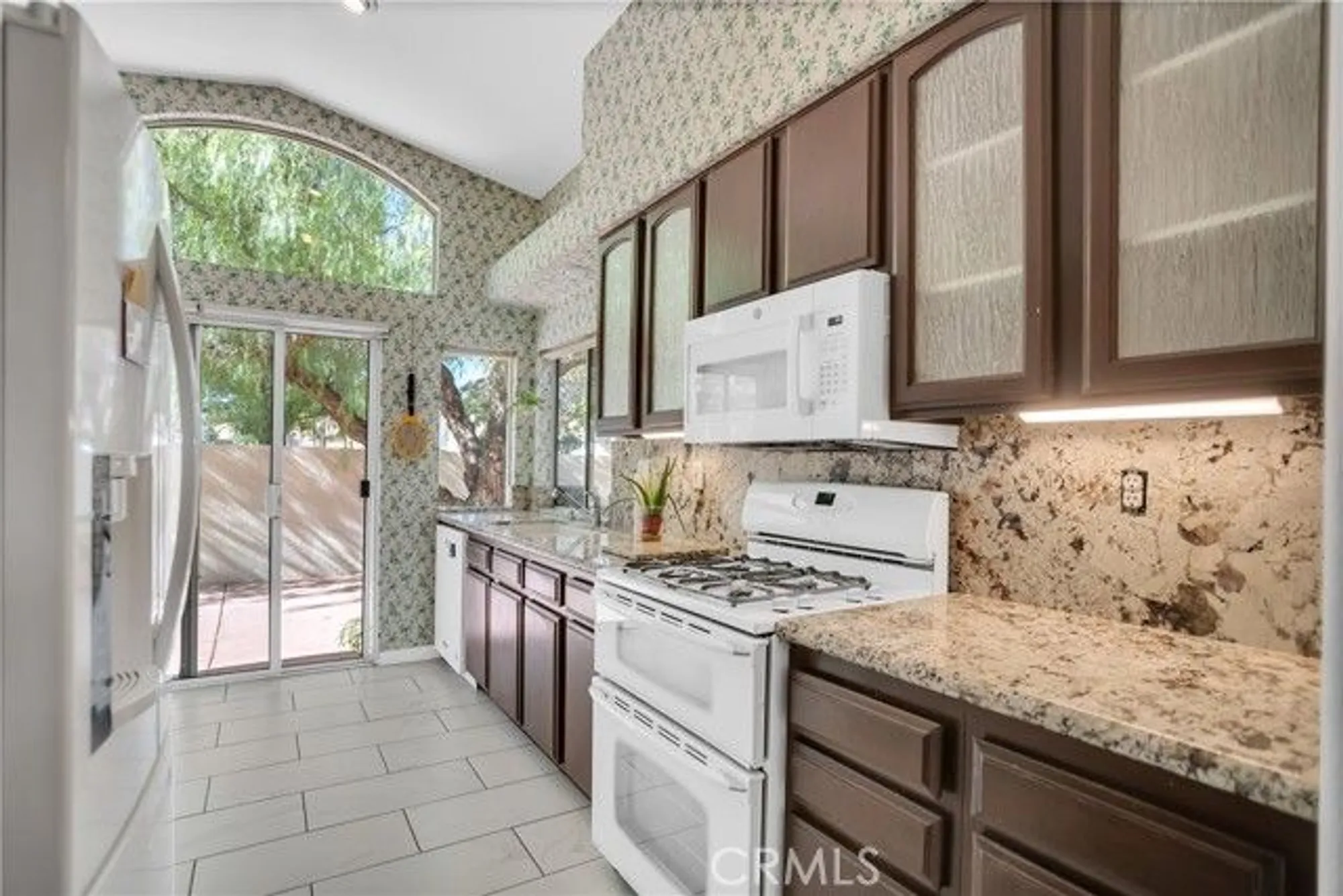 Property Slideshow image 6 of 36 | 917 laguna seca ct, Banning, CA, 92220