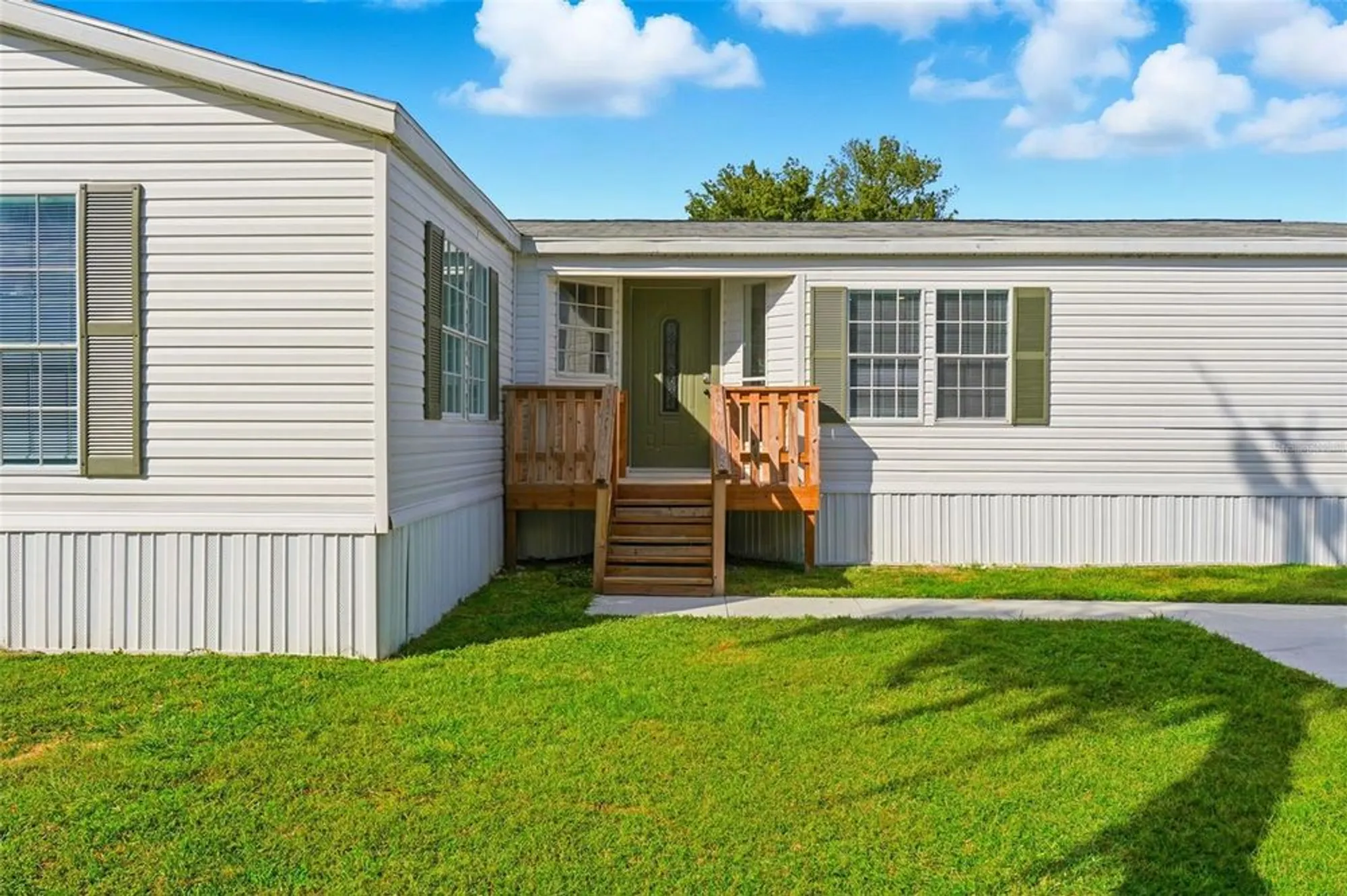 Property Slideshow image 32 of 38 | 5180 lexington cir, Wildwood, FL, 34785