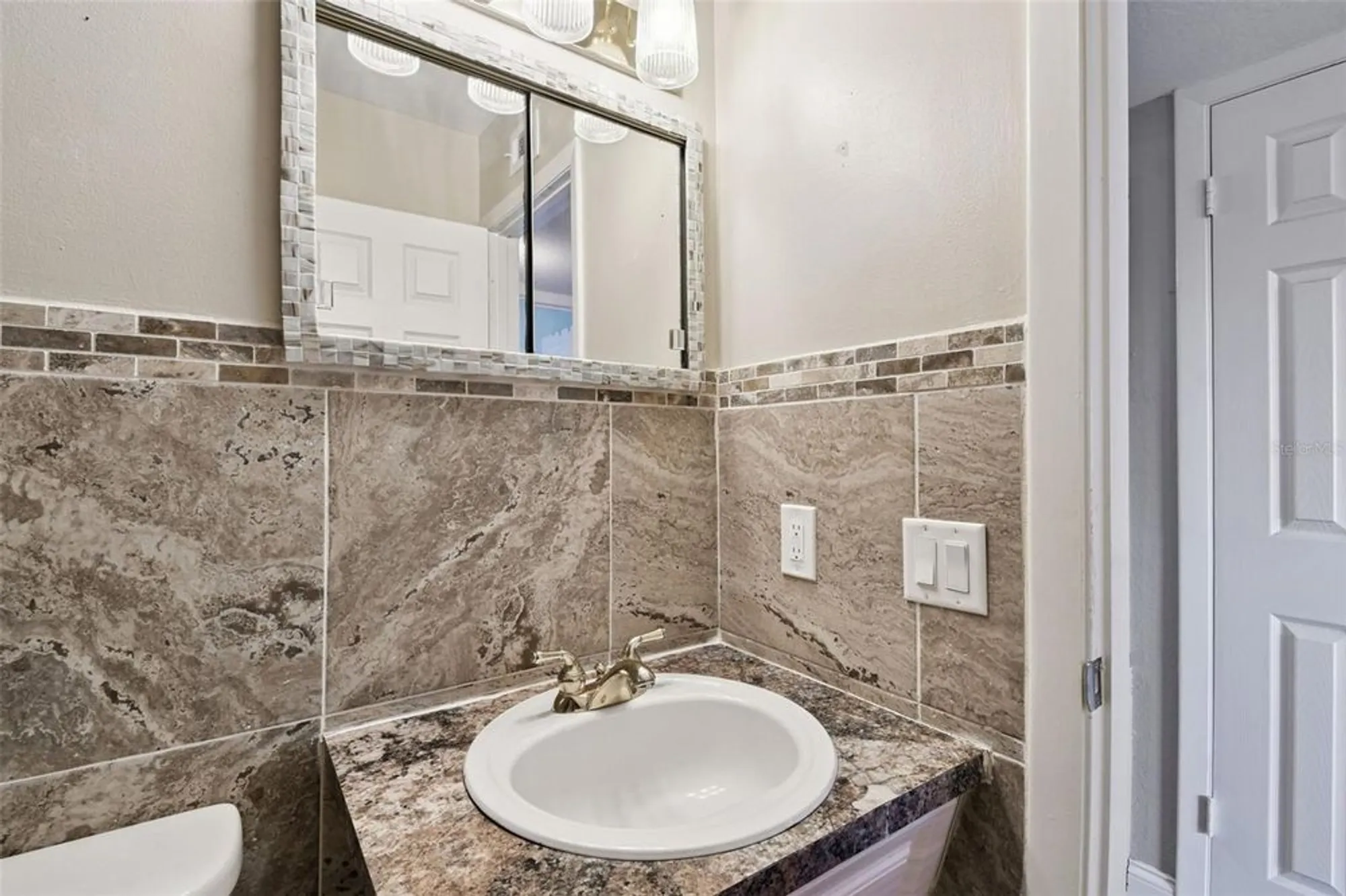 Property Slideshow image 23 of 58 | 2292 costa rican dr apt 30, Clearwater, FL, 33763