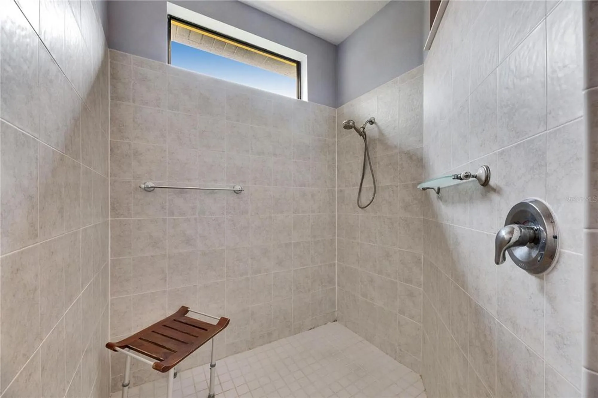 Property Slideshow image 41 of 97 | 144 silver falls dr, Apollo Beach, FL, 33572