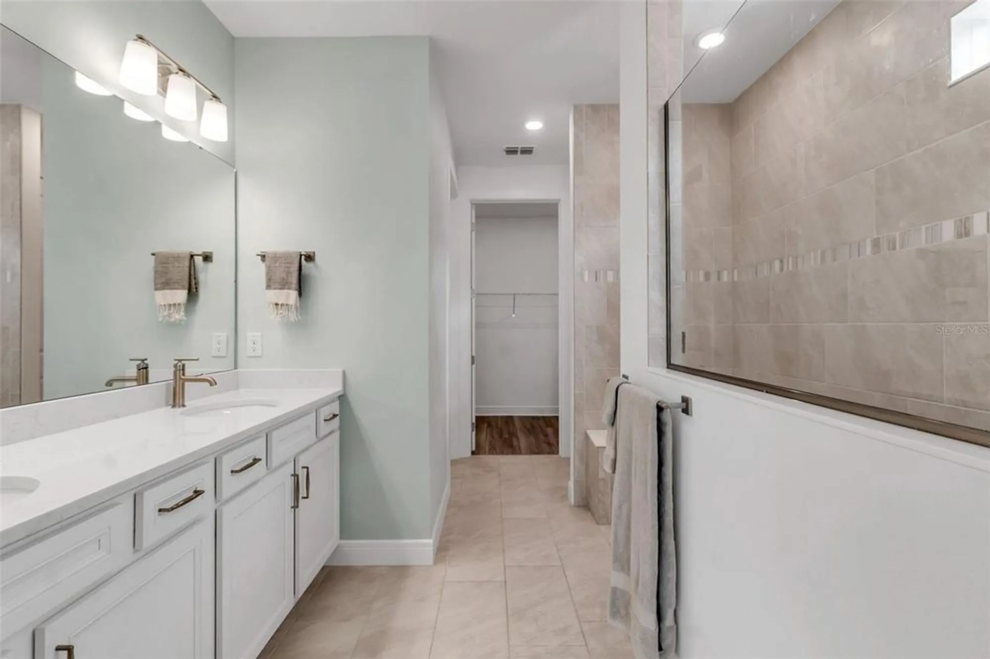 Property Slideshow image 36 of 79 | 10724 spring tide way, Parrish, FL, 34219