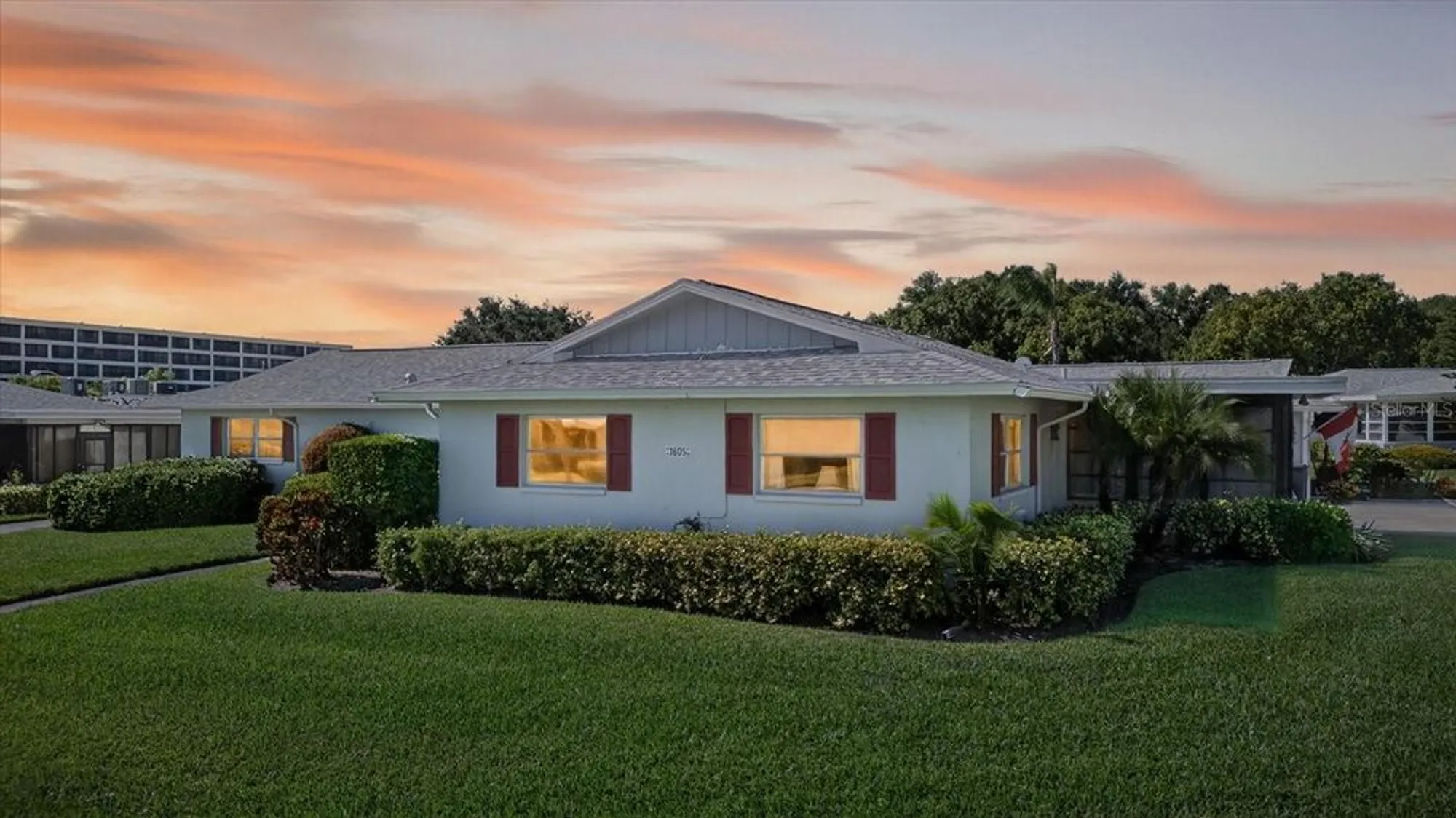 Property Slideshow image 1 of 51 | 1605 whitebridge dr b, Palm Harbor, FL, 34684