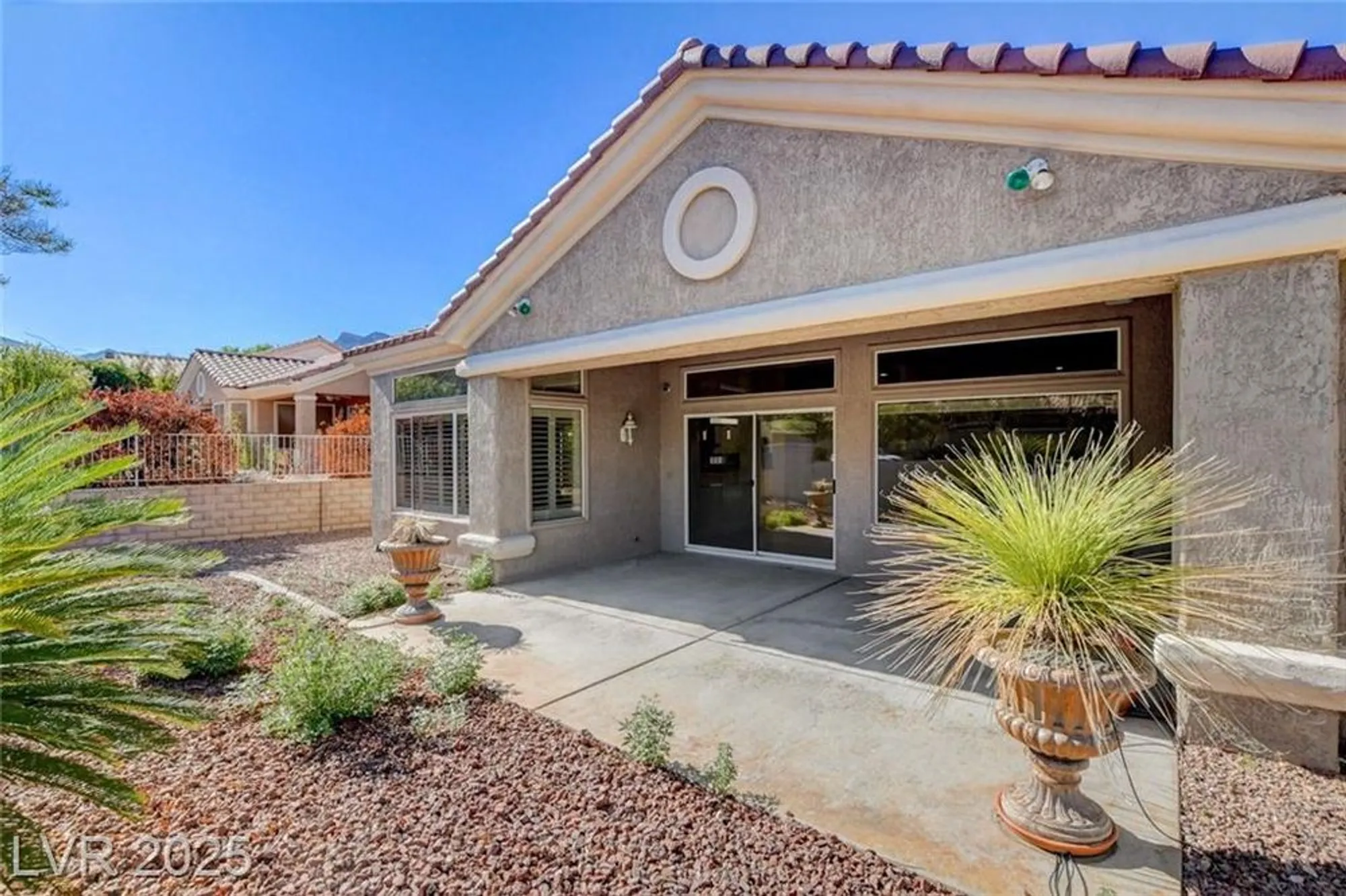 Property Slideshow image 17 of 23 | 10413 broom hill dr, Las Vegas, NV, 89134