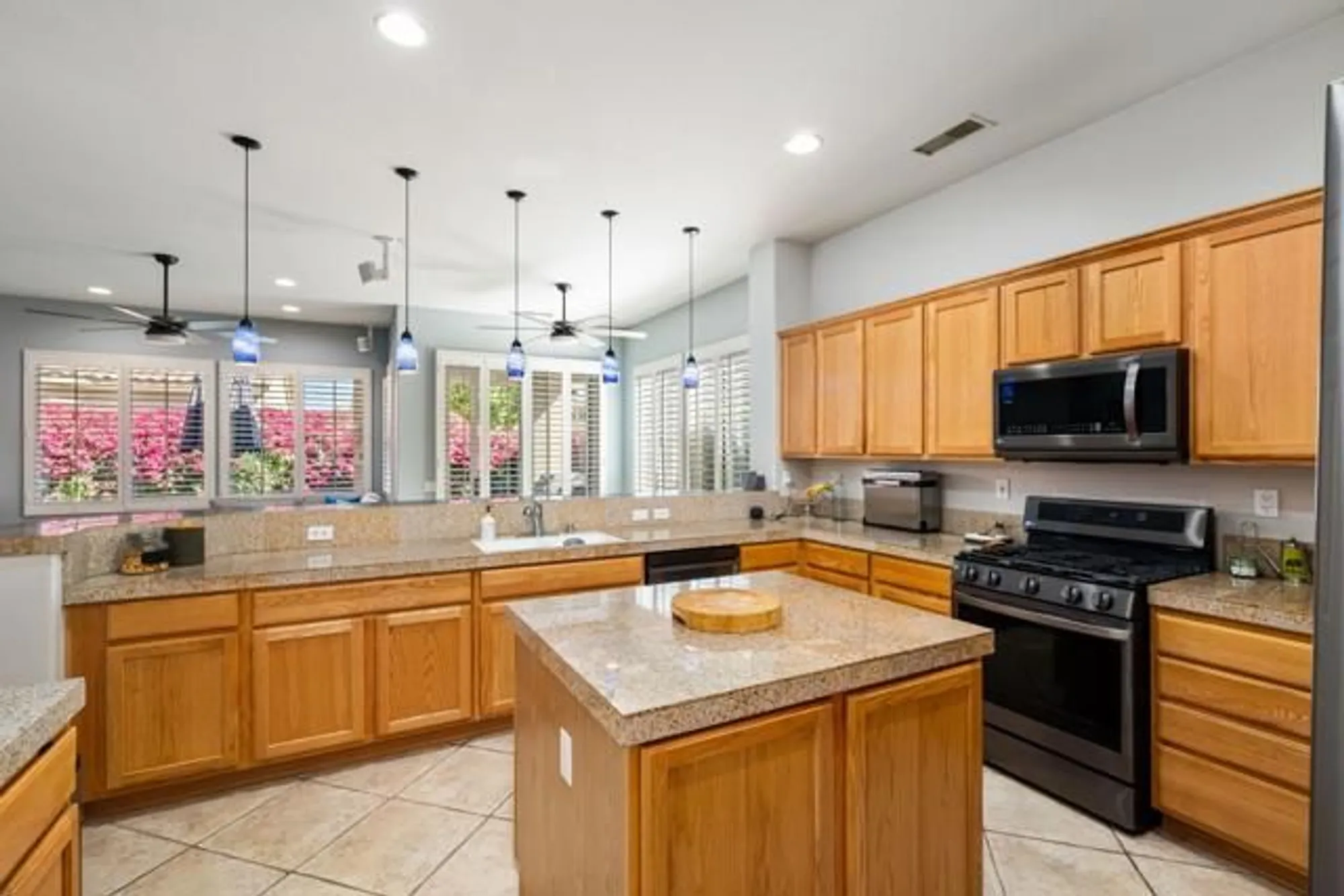 Property Slideshow image 23 of 43 | 44110 royal troon dr, Indio, CA, 92201