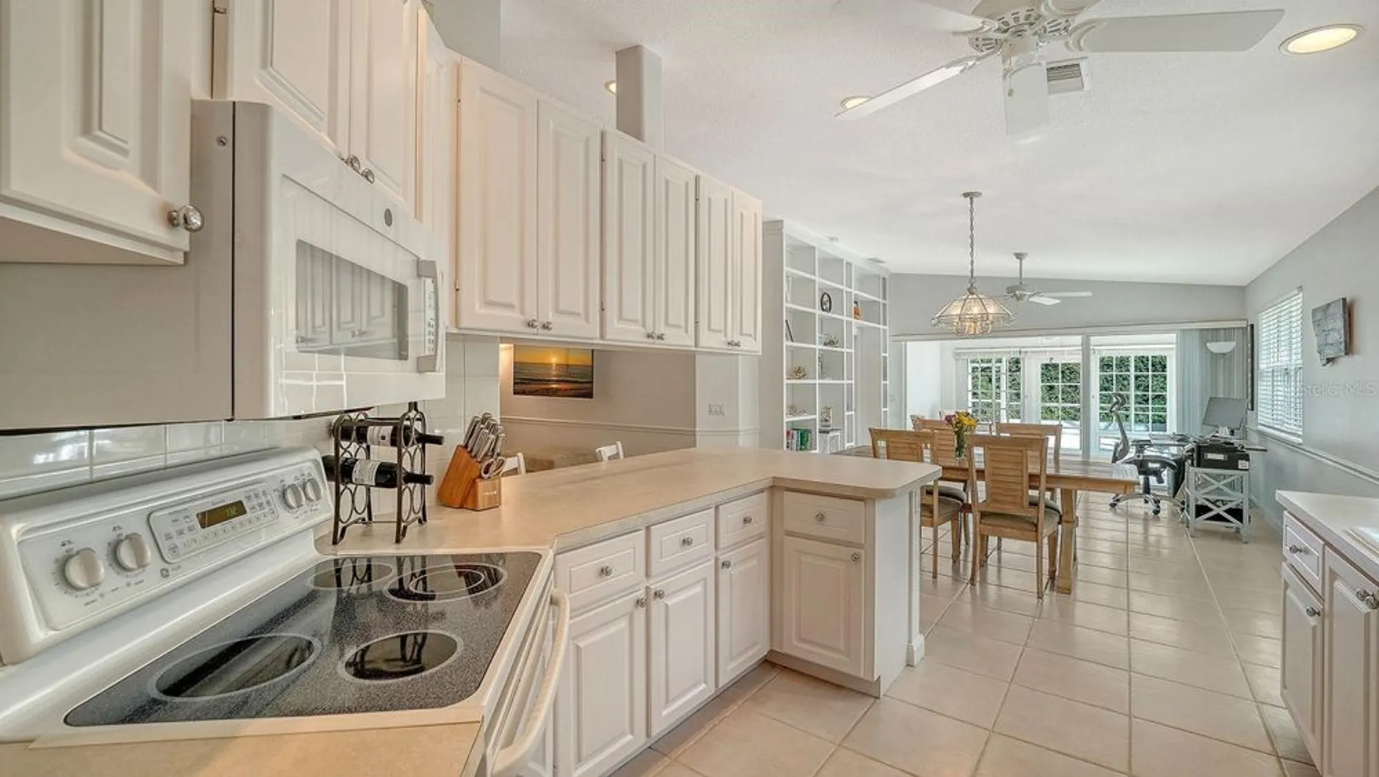 Property Slideshow image 13 of 71 | 8878 estepona ct, Sarasota, FL, 34238