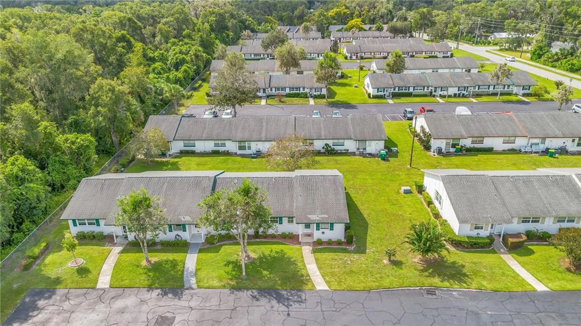 Property Slideshow image 18 of 23 | 239 n hill ave # 110, Deland, FL, 32724