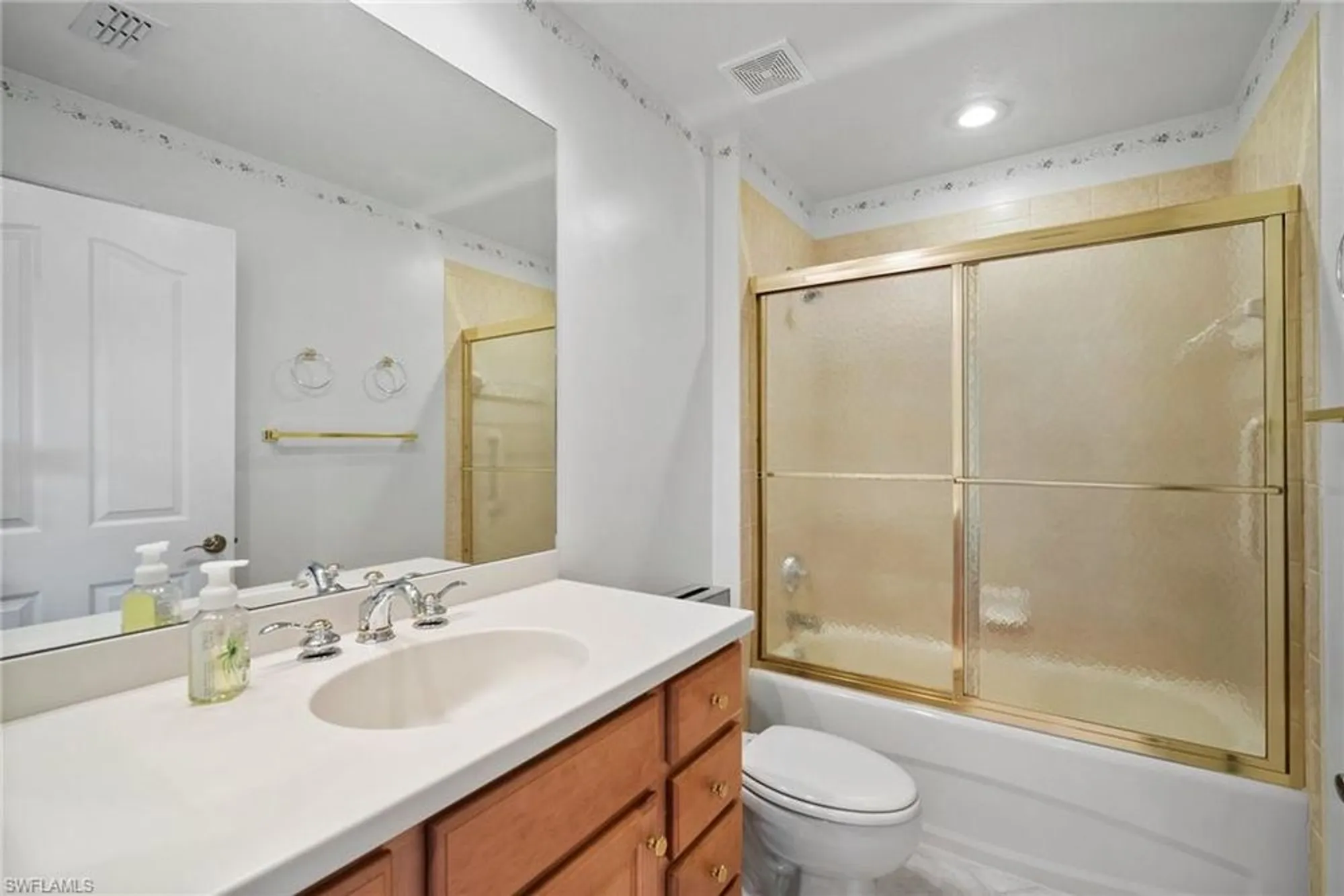 Property Slideshow image 33 of 36 | 8196 saratoga dr 503, Naples, FL, 34113