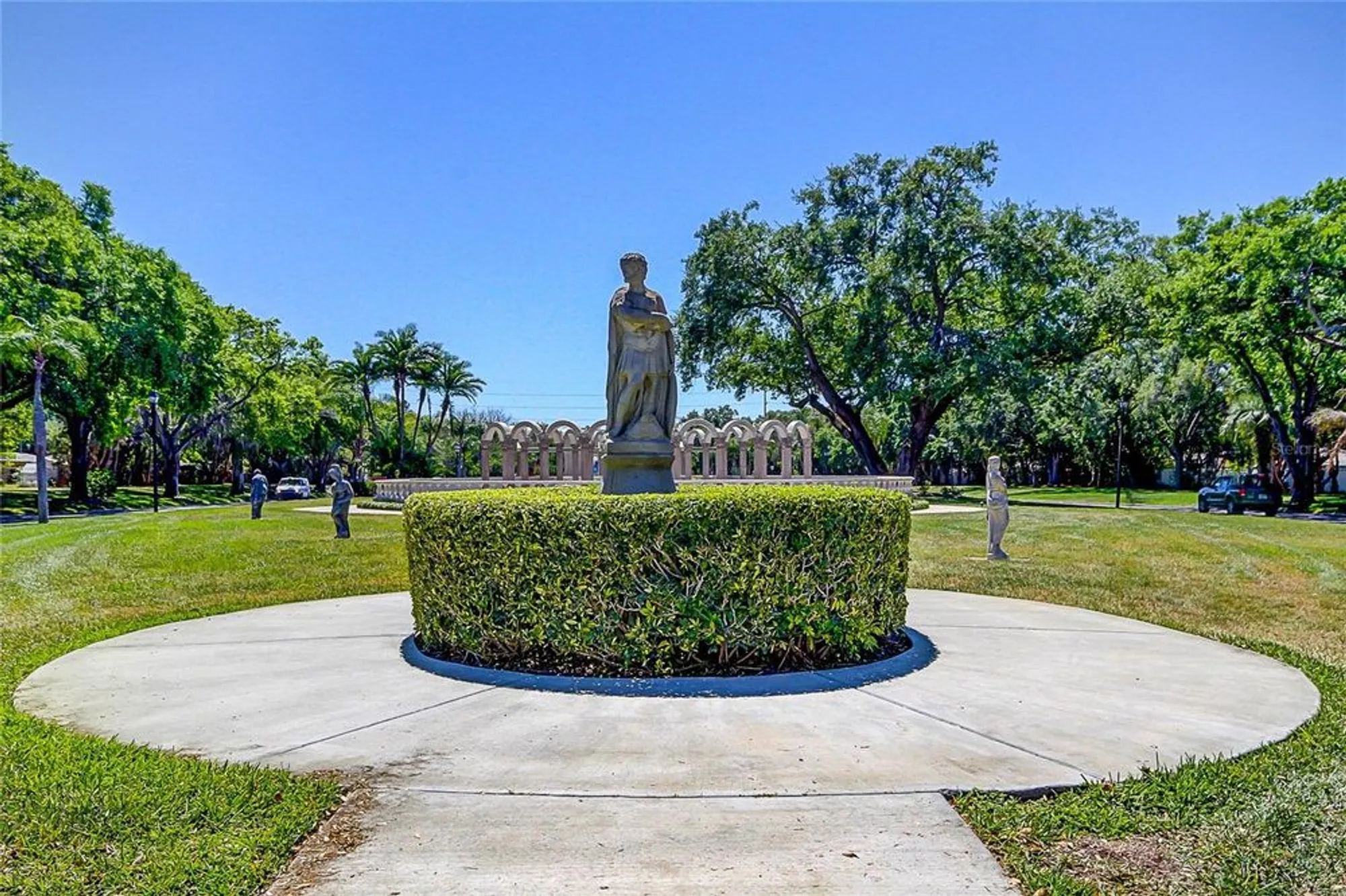 Property Slideshow image 27 of 61 | 2221 swedish dr apt 3, Clearwater, FL, 33763