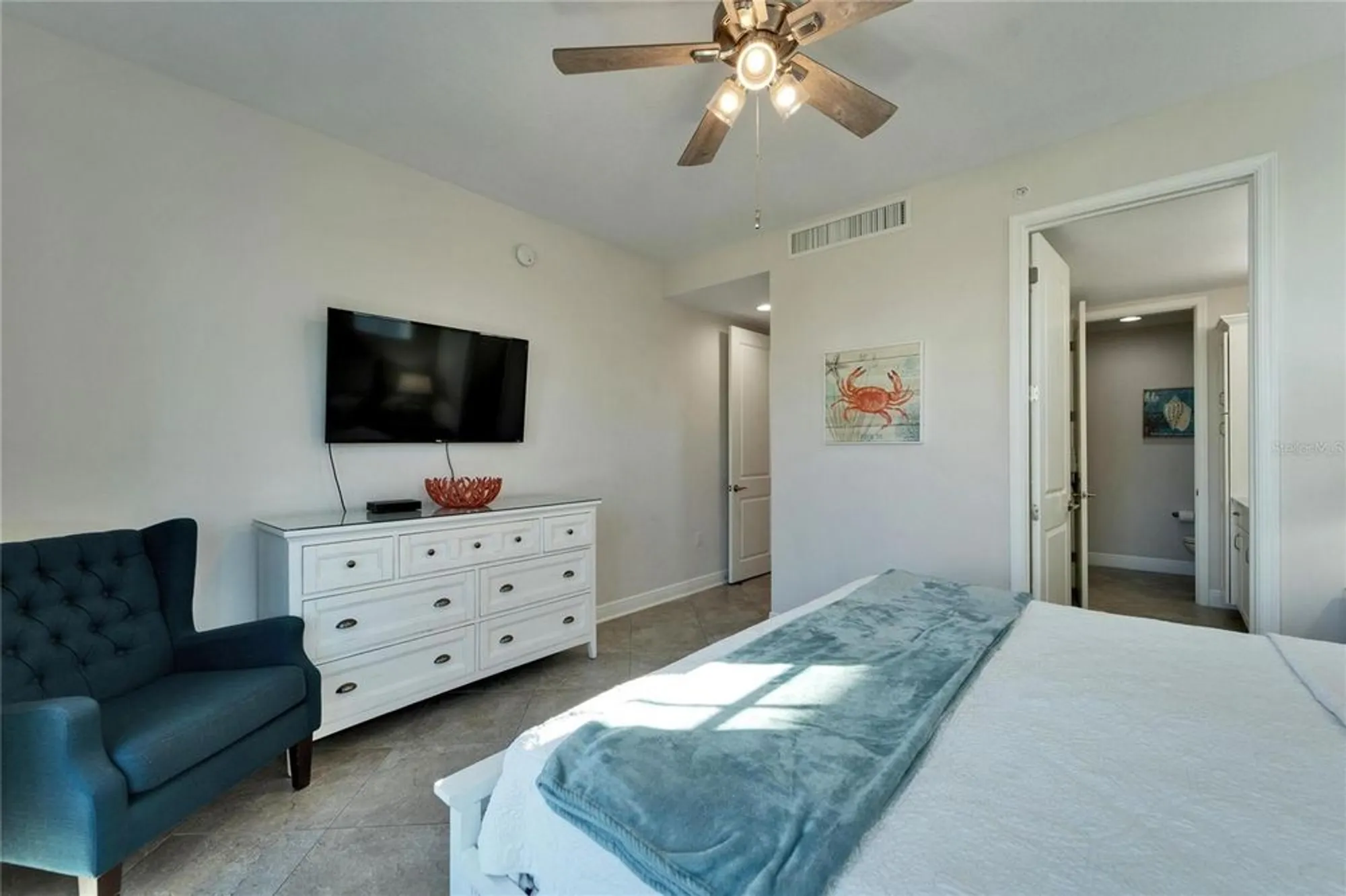 Property Slideshow image 23 of 56 | 379 aruba cir 201, Bradenton, FL, 34209