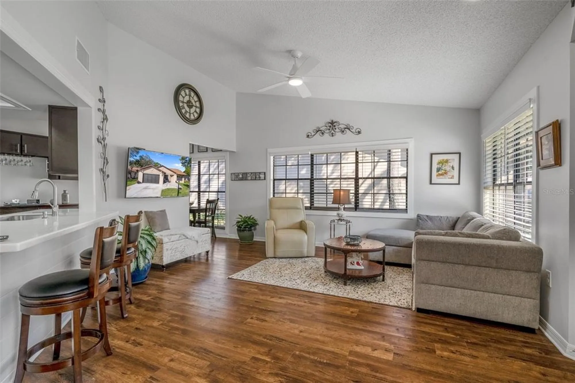 Property Slideshow image 6 of 65 | 6732 oak cluster cir, Spring Hill, FL, 34606