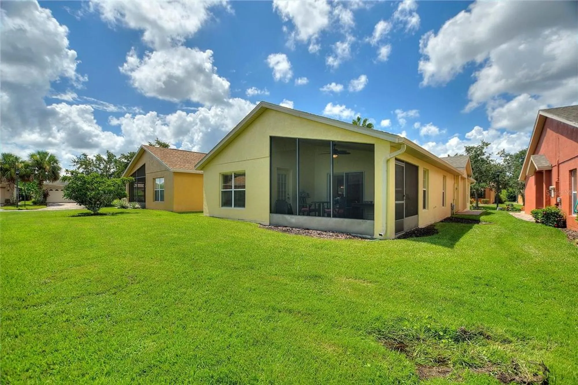 Property Slideshow image 28 of 49 | 504 millifiora ln, Kissimmee, FL, 34759