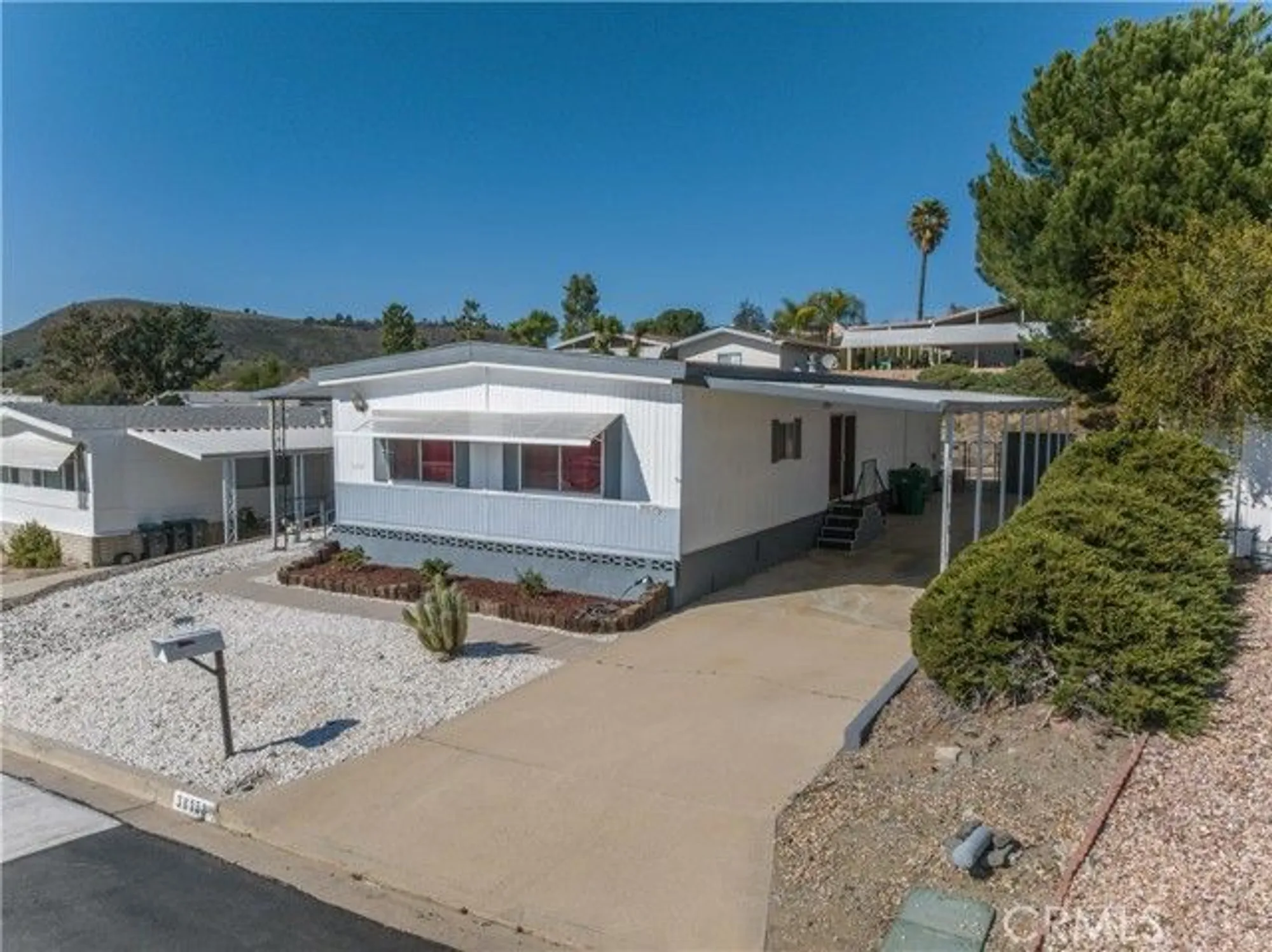 Property Slideshow image 12 of 58 | 38158 via del largo, Murrieta, CA, 92563