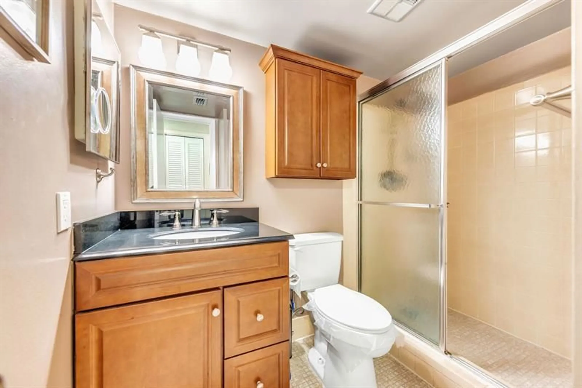 Property Slideshow image 15 of 26 | 231 nw 76th ave 201, Margate, FL, 33063