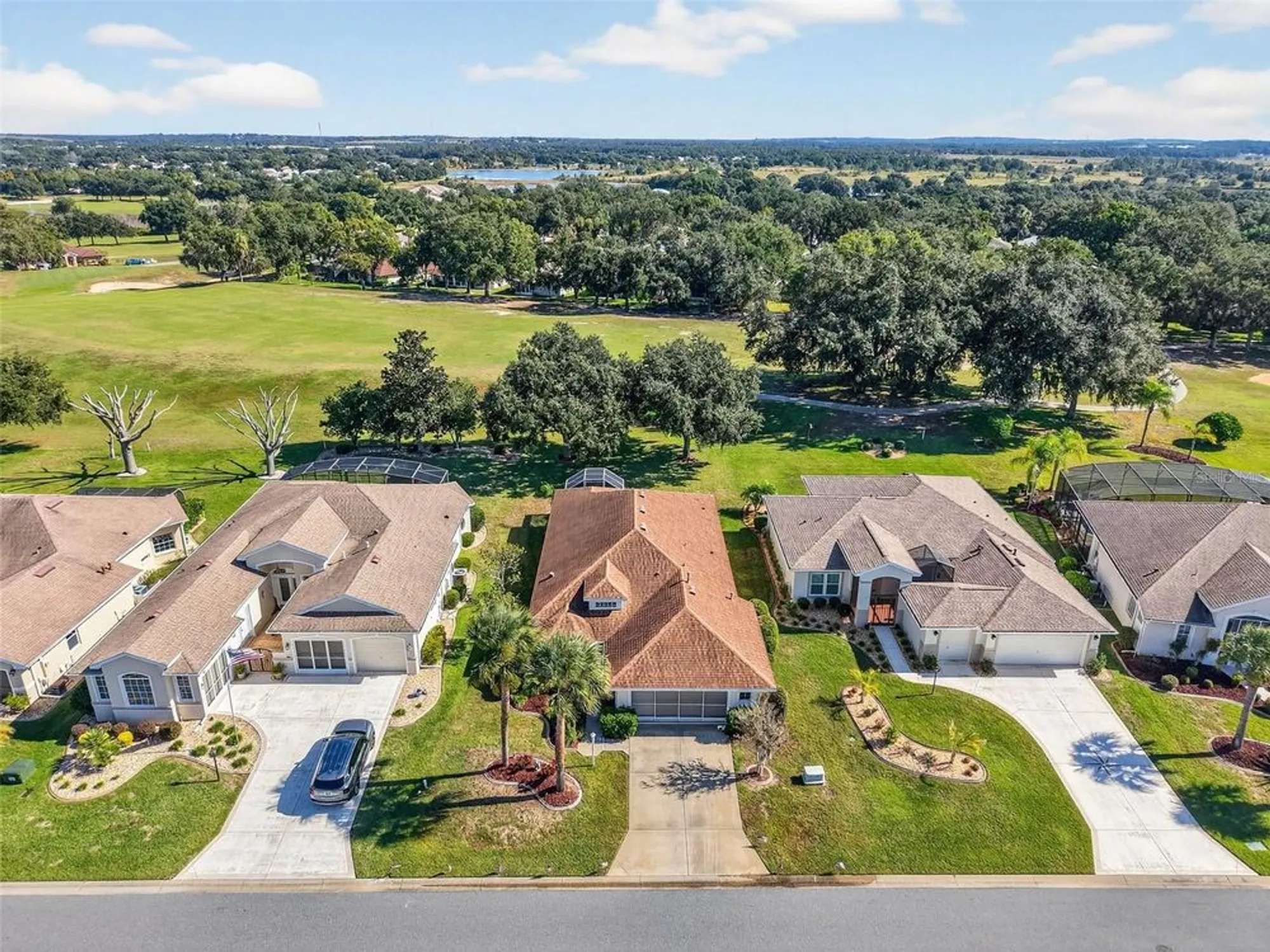 Property Slideshow image 39 of 66 | 21202 braveheart dr, Leesburg, FL, 34748