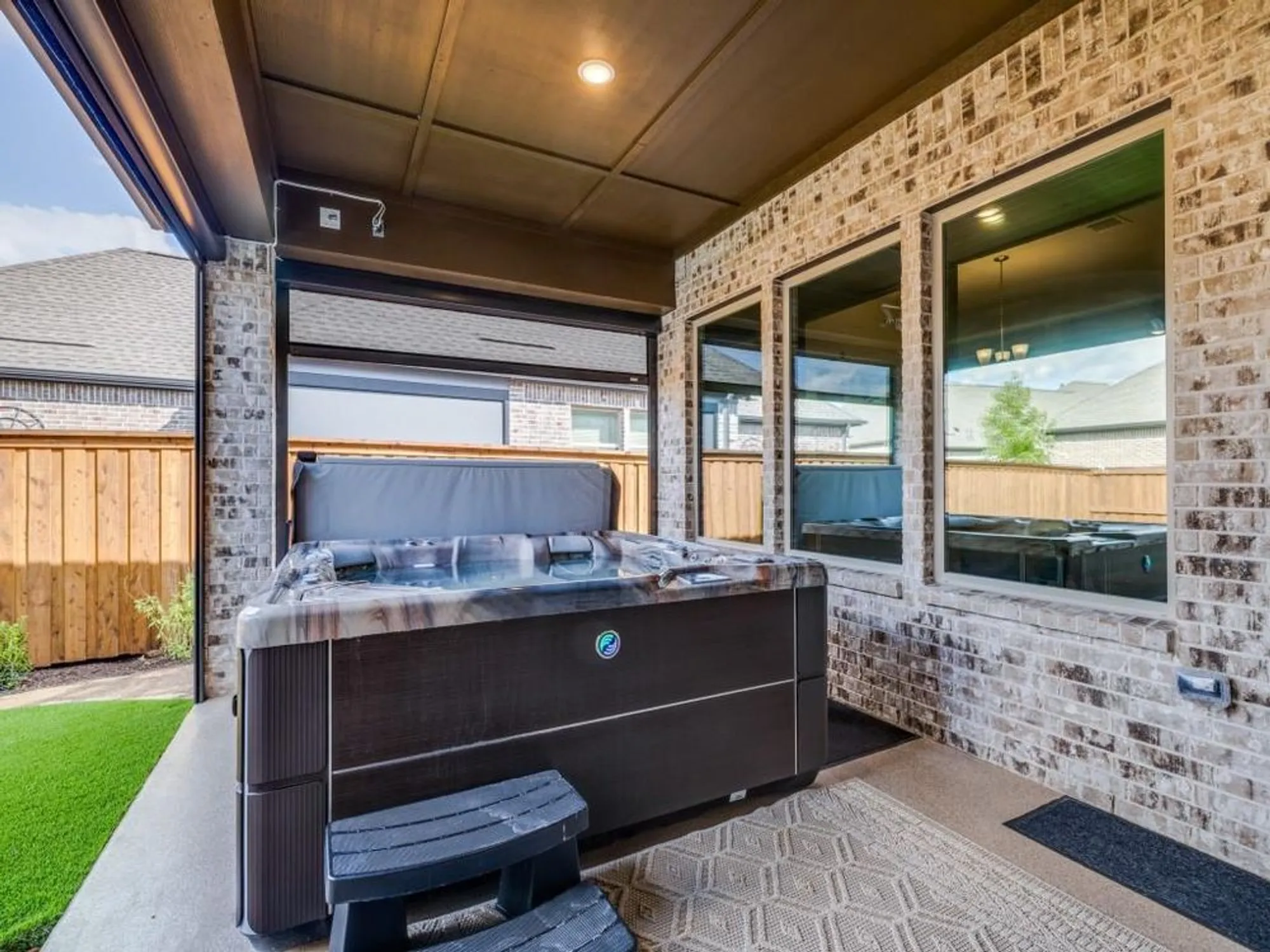 Property Slideshow image 19 of 25 | 4805 blackhawk green ct, Arlington, TX, 76005