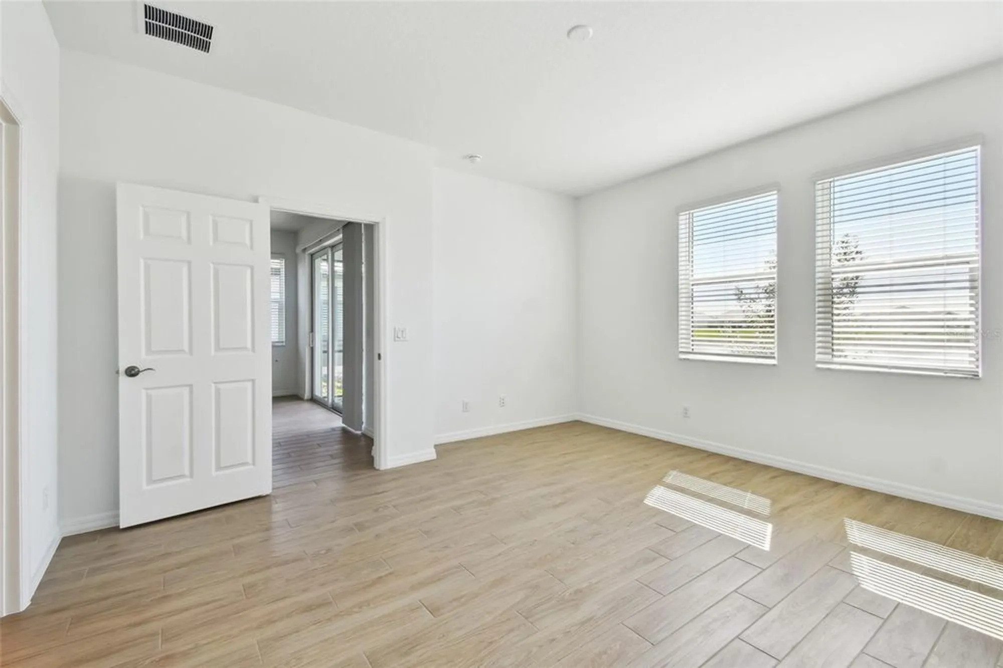 Property Slideshow image 16 of 44 | 18071 cherished loop, Lakewood Ranch, FL, 34211