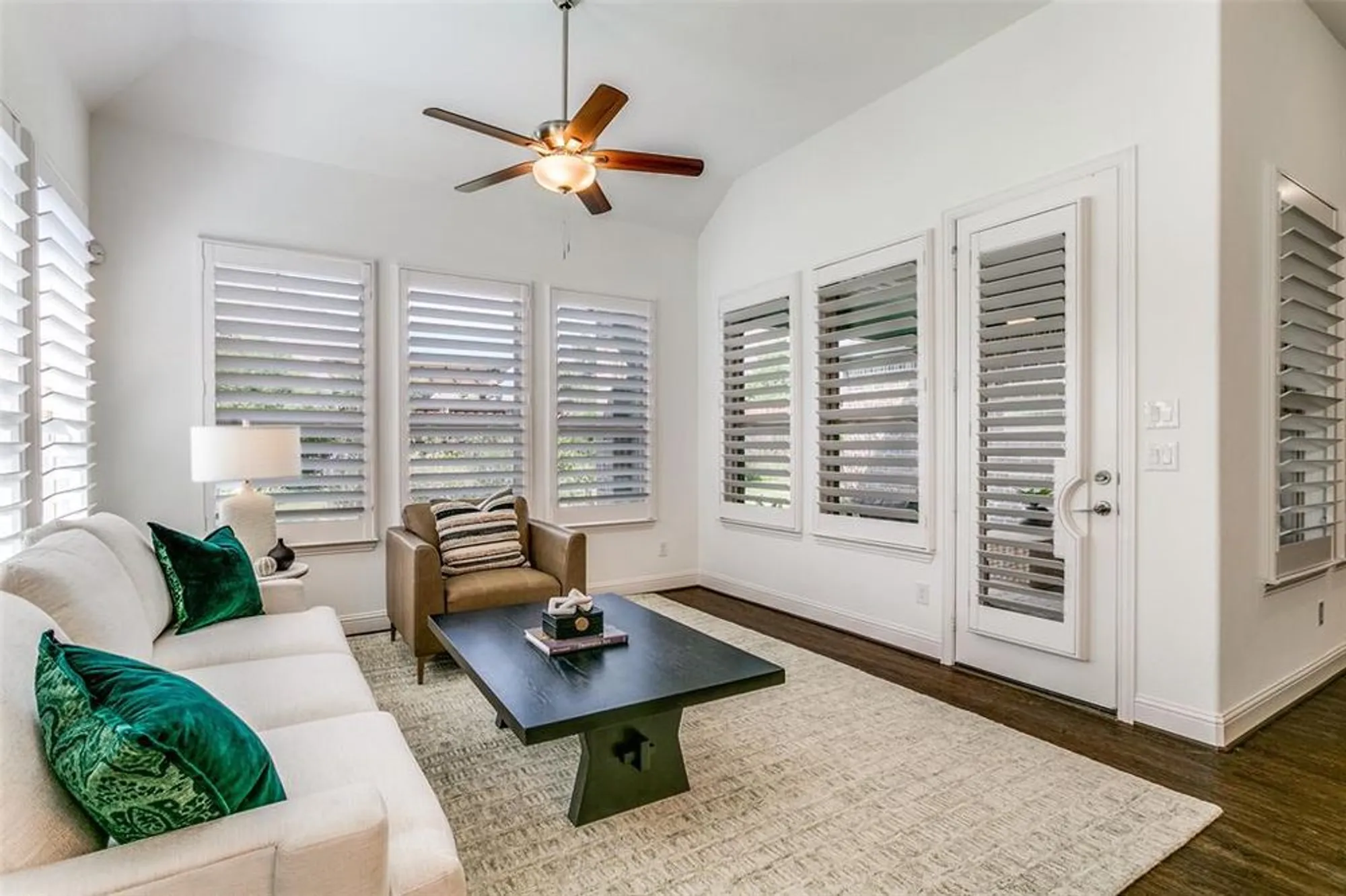 Property Slideshow image 13 of 31 | 8120 isle of skye, Lewisville, TX, 75056