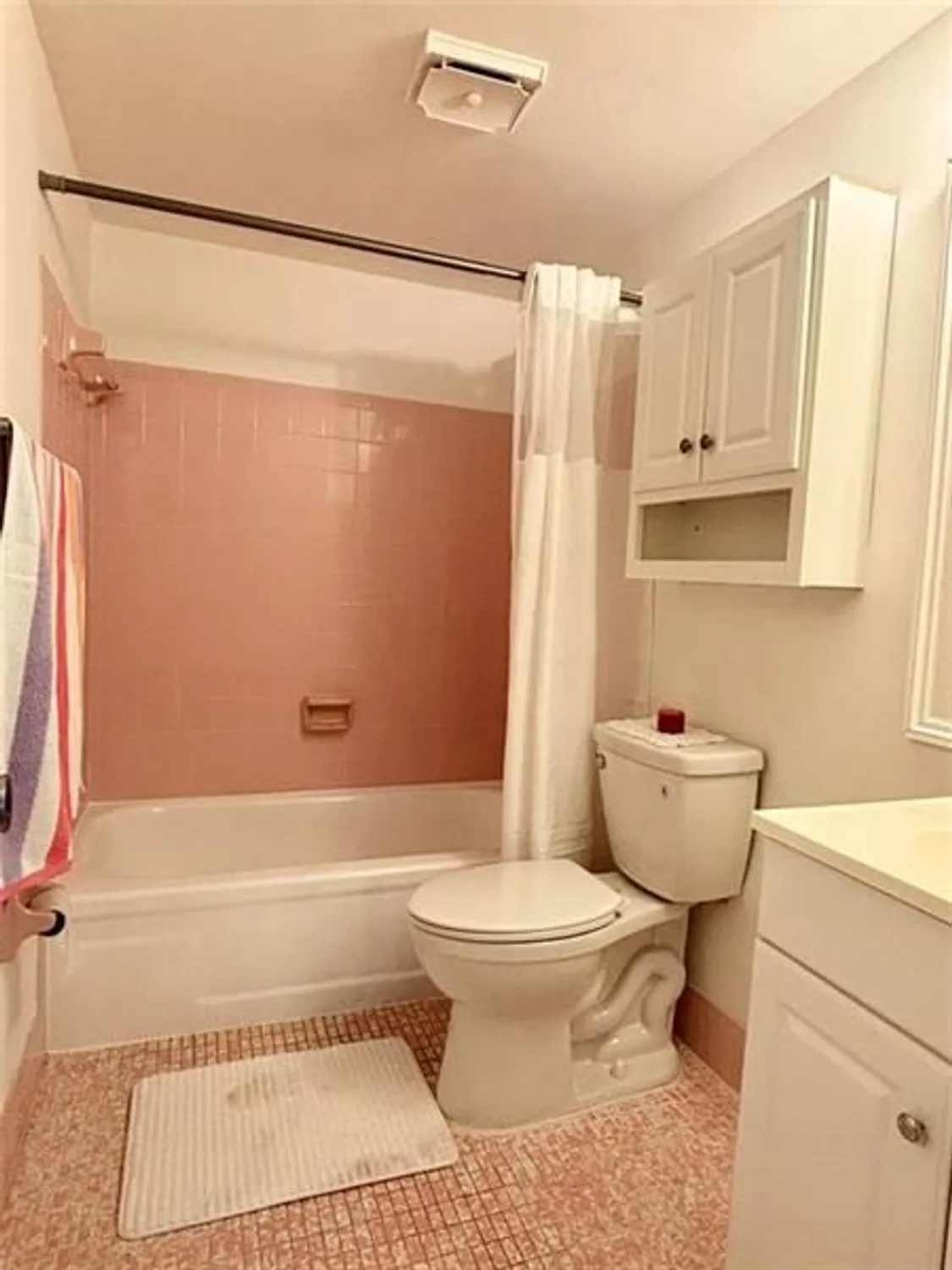 Property Slideshow image 25 of 32 | 7600 nw 5th pl apt 102, Margate, FL, 33063