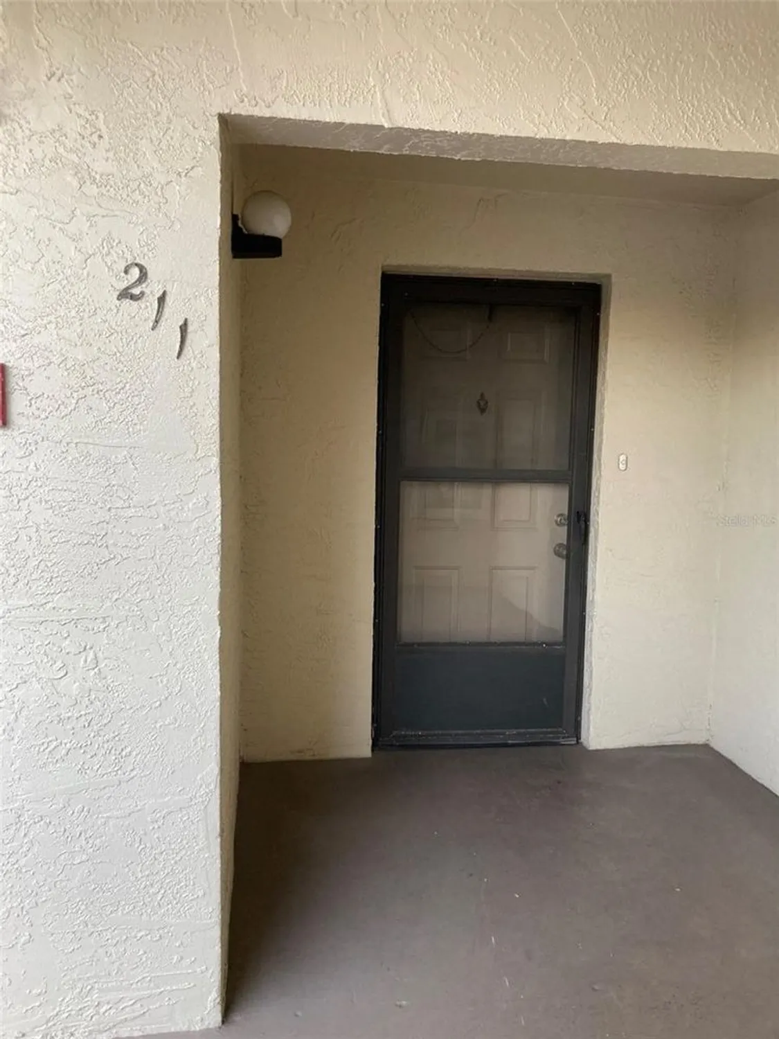 Property Slideshow image 2 of 52 | 8198 terrace garden dr n unit 211, St Petersburg, FL, 33709