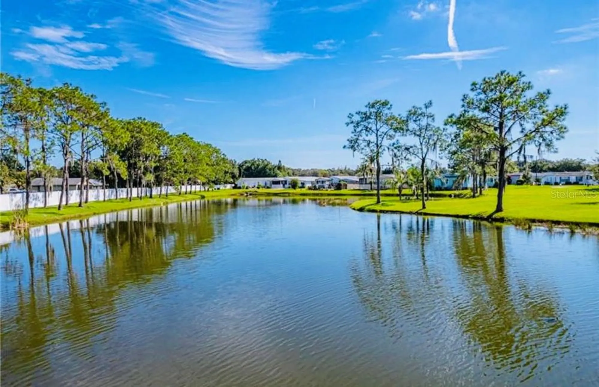 Property Slideshow image 42 of 59 | 1690 colonnades cir, Lakeland, FL, 33811