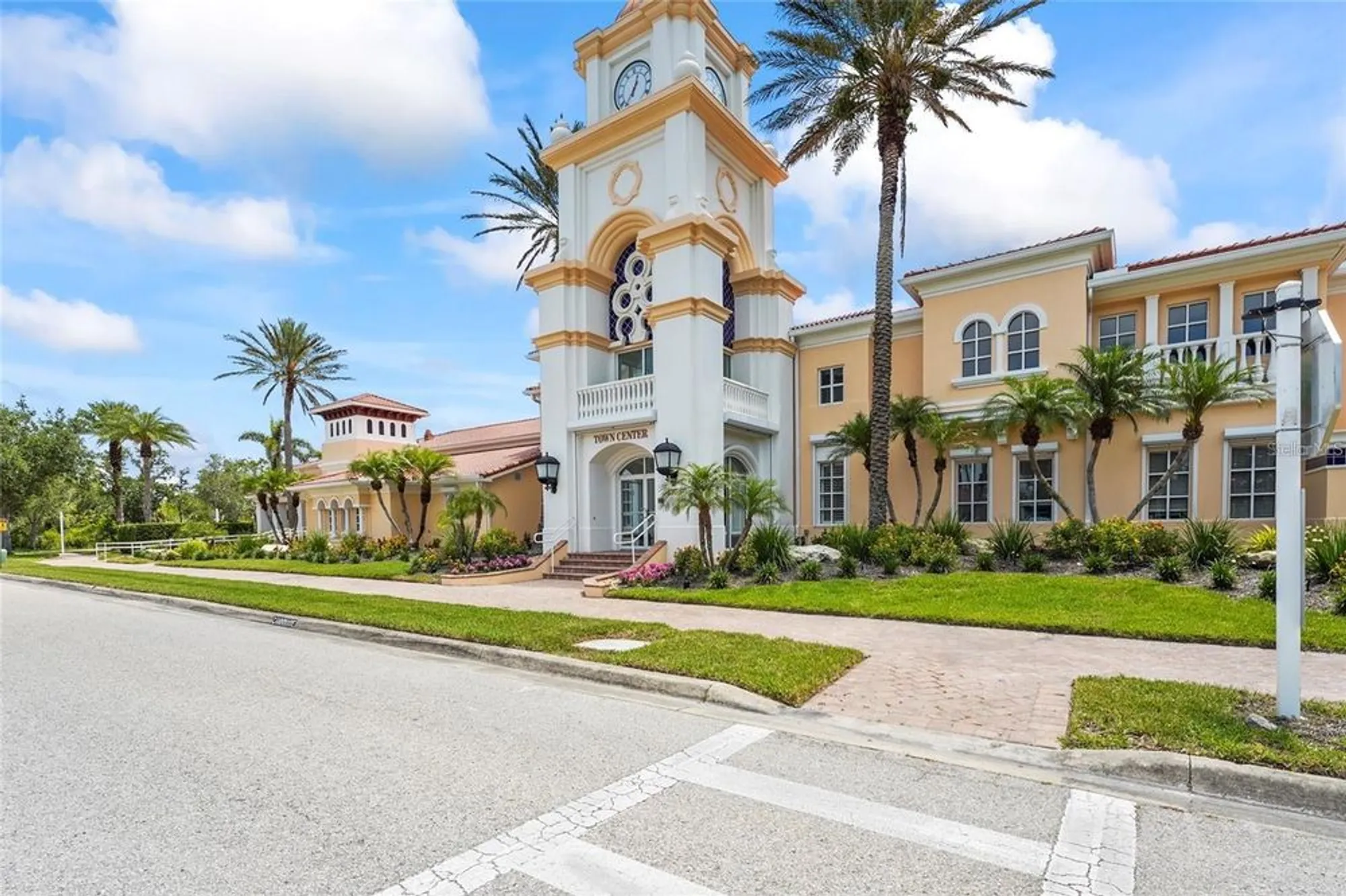 Property Slideshow image 43 of 71 | 8878 estepona ct, Sarasota, FL, 34238