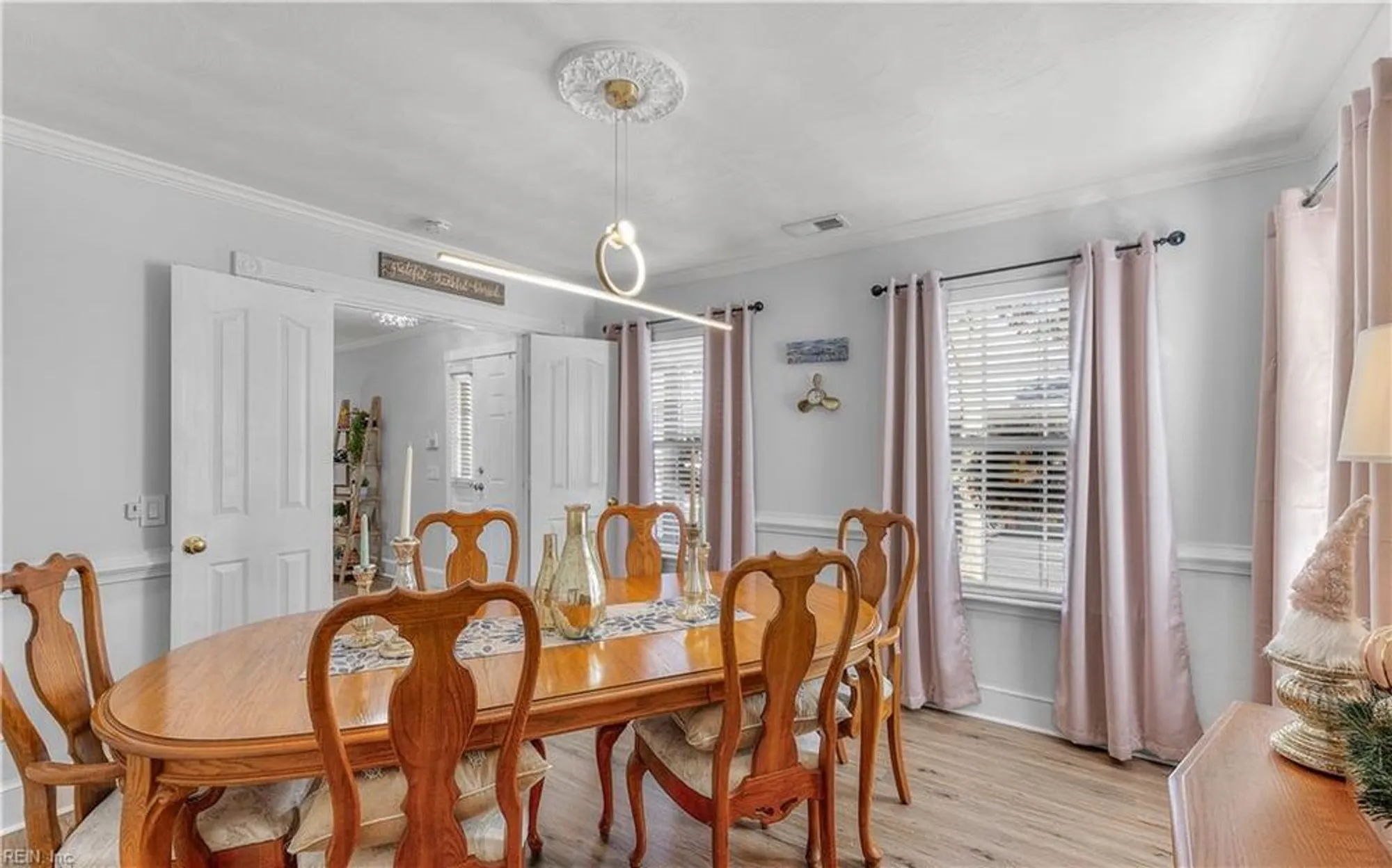 Property Slideshow image 8 of 45 | 805 calvert ct, Chesapeake, VA, 23320