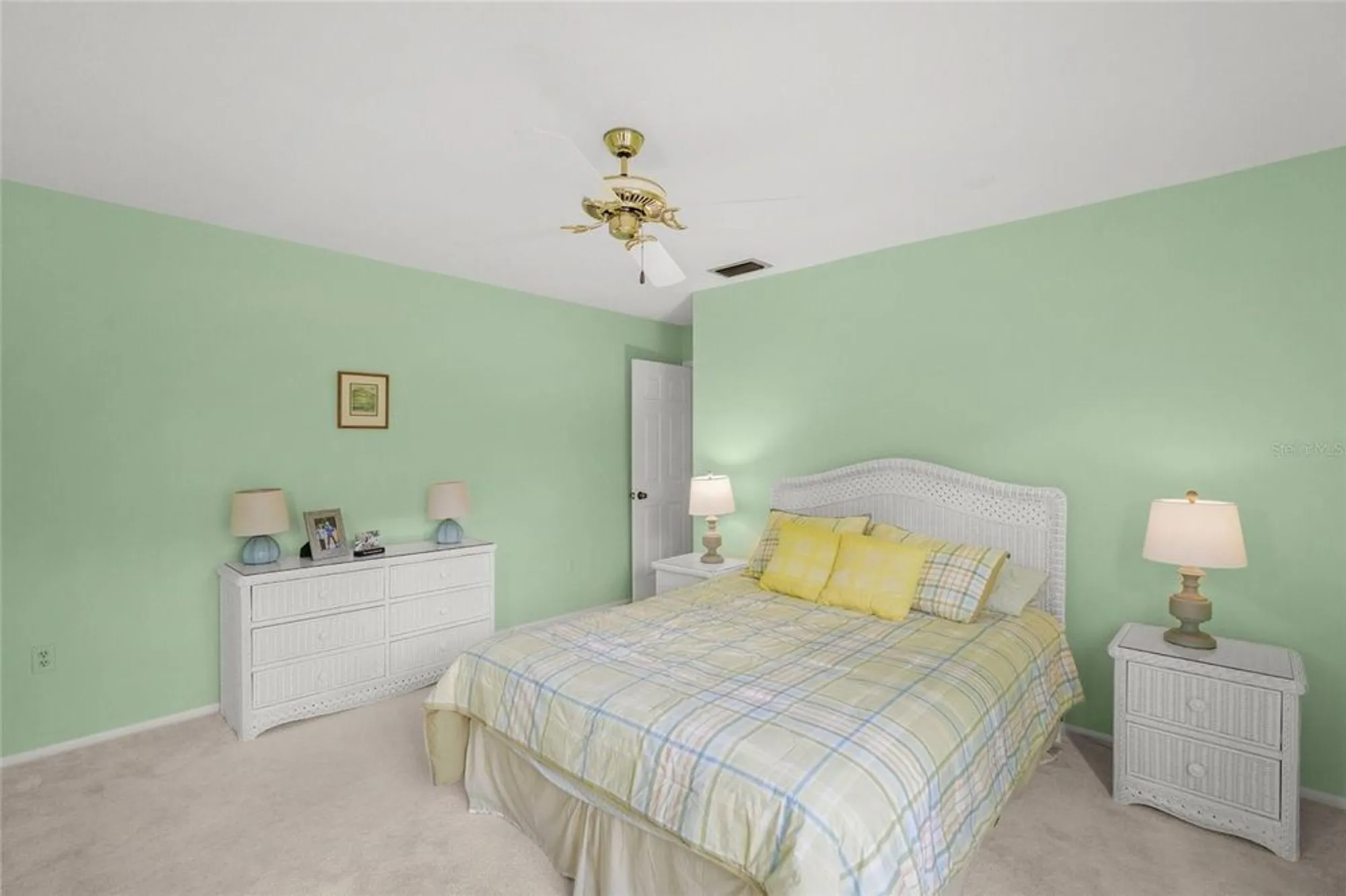 Property Slideshow image 22 of 43 | 4637 willow wood cir 44, Sarasota, FL, 34241