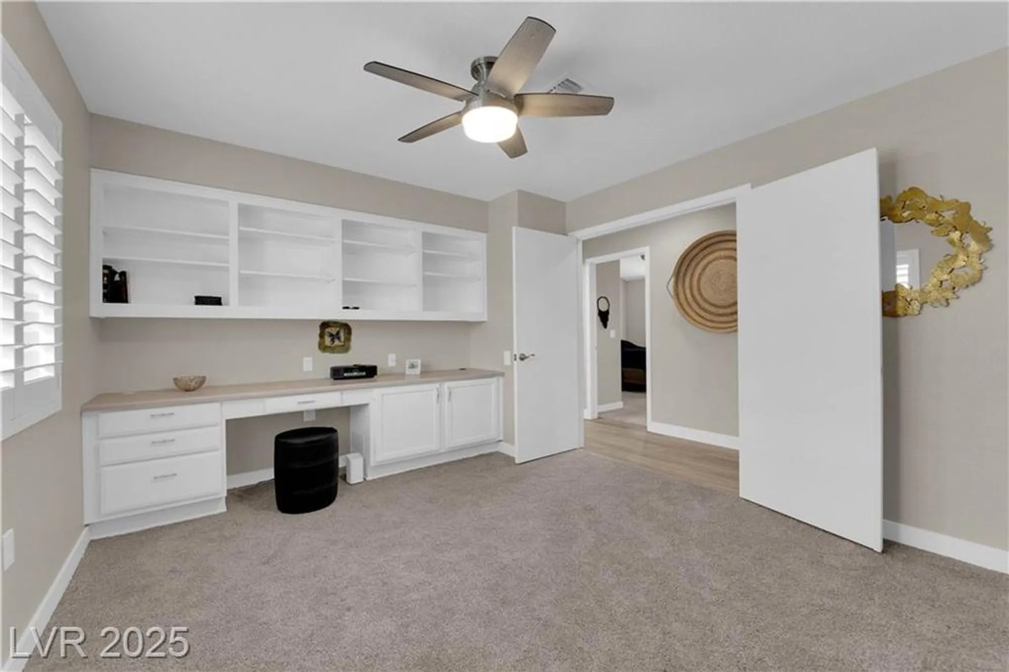 Property Slideshow image 14 of 27 | 8801 villa ridge dr, Las Vegas, NV, 89134