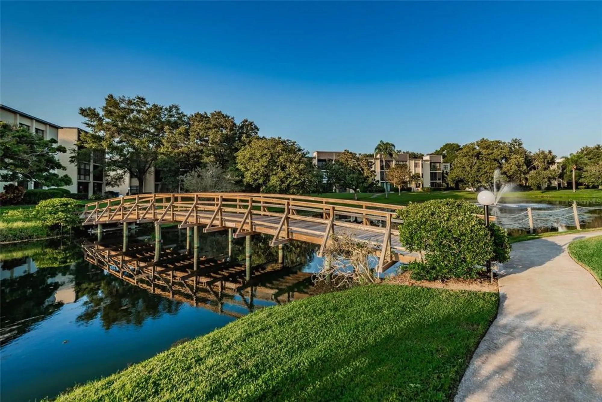 Property Slideshow image 43 of 49 | 14130 rosemary ln apt 3306, Largo, FL, 33774