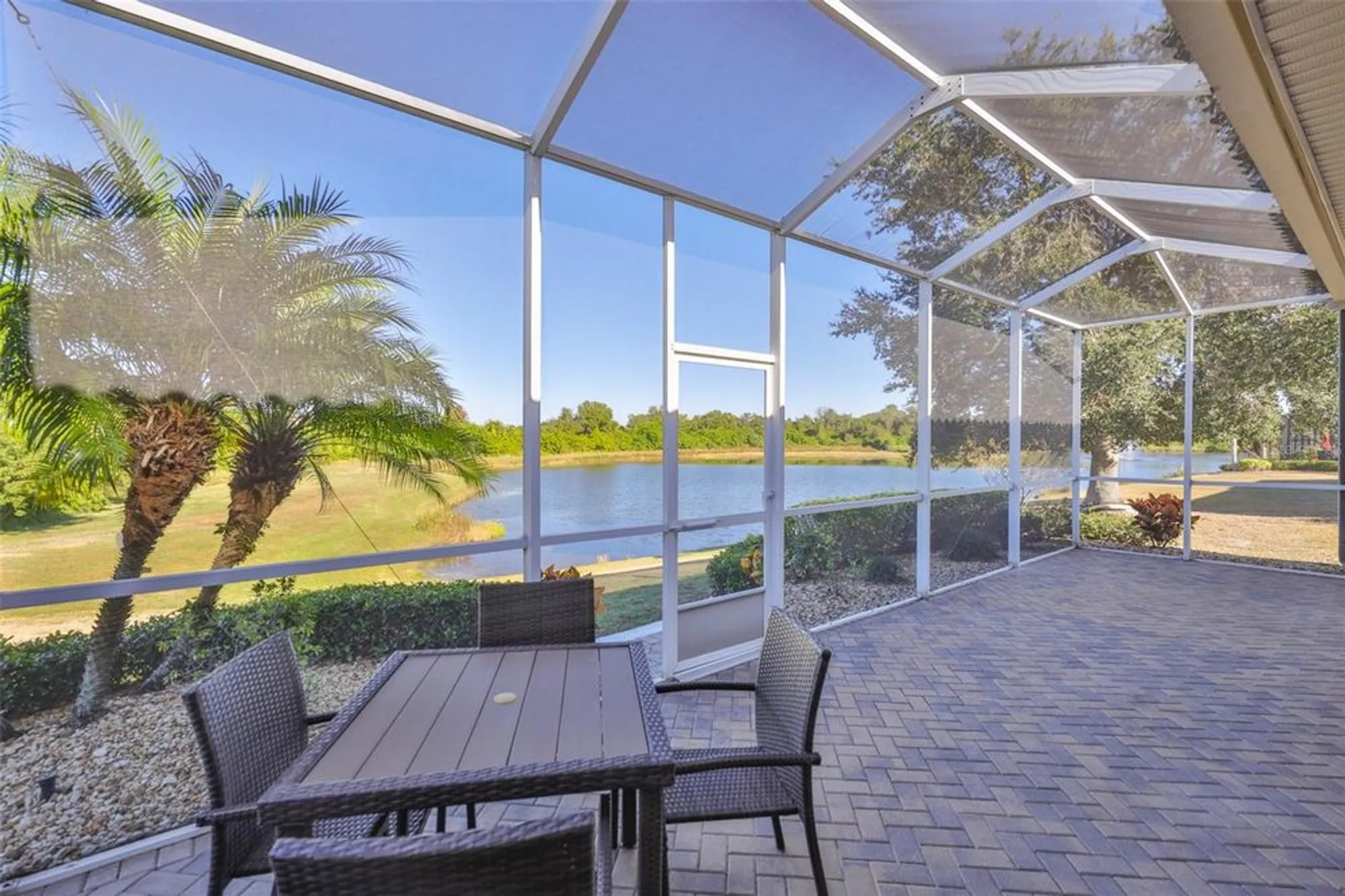 Property Slideshow image 34 of 48 | 327 noble faire dr, Sun City Center, FL, 33573