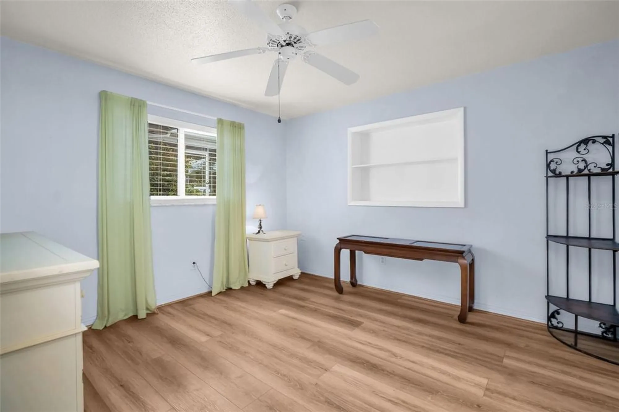 Property Slideshow image 32 of 71 | 9082 141st st, Seminole, FL, 33776