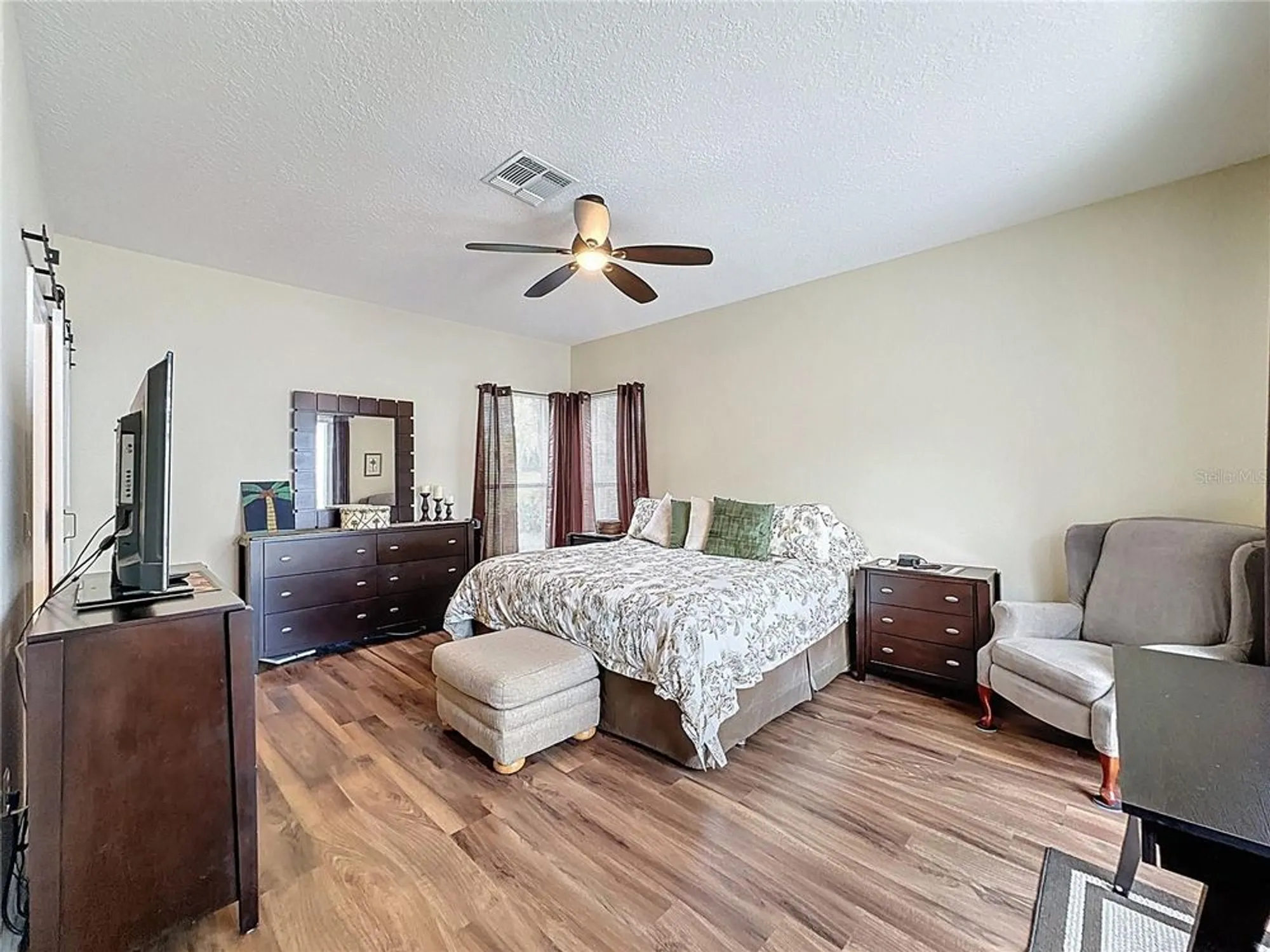 Property Slideshow image 38 of 82 | 4122 hammersmith dr, Clermont, FL, 34711