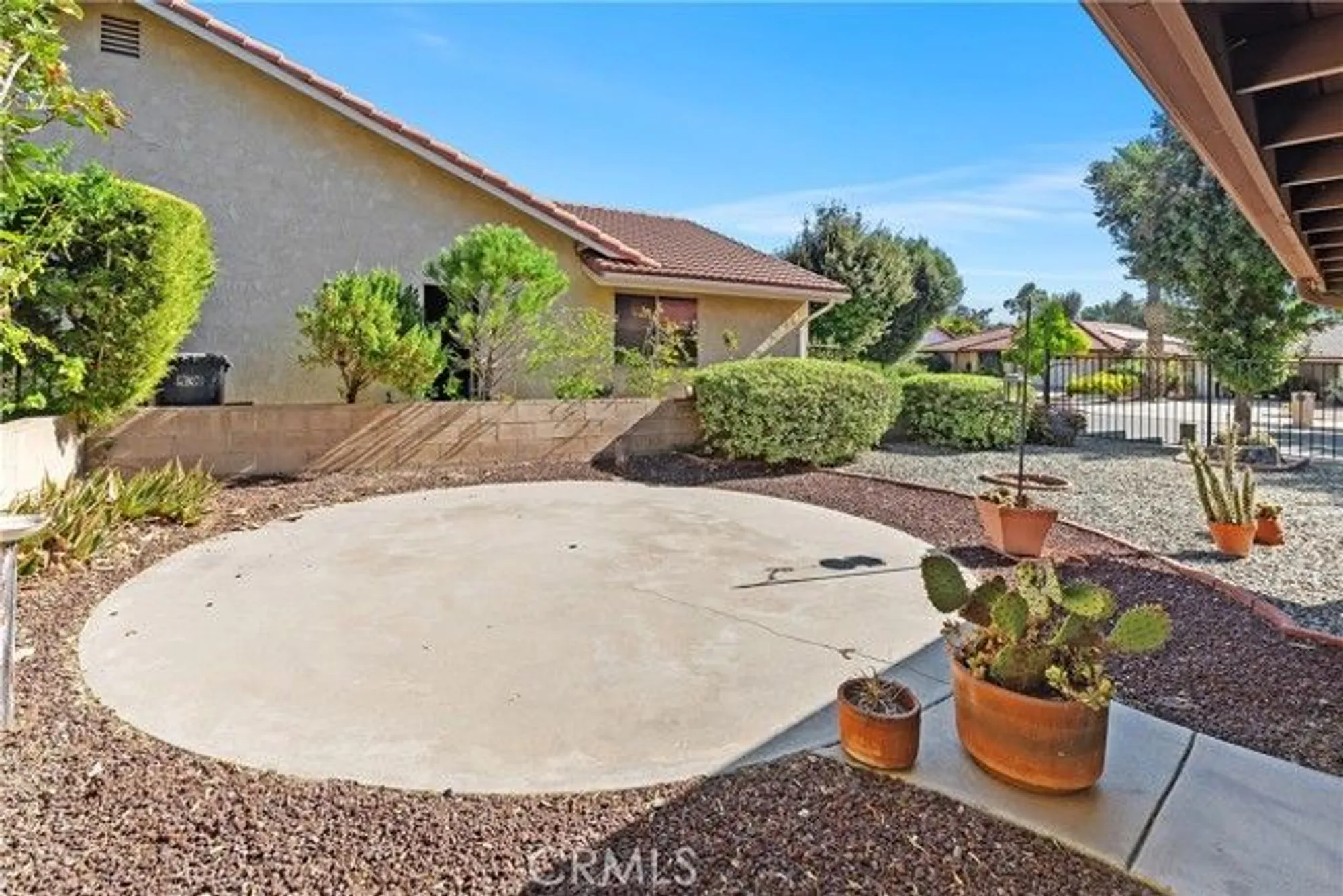 Property Slideshow image 27 of 32 | 1150 lemon gum ln, Hemet, CA, 92545
