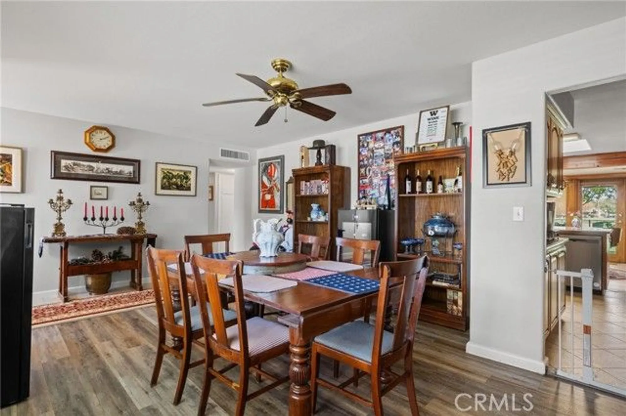 Property Slideshow image 25 of 48 | 704 river oaks dr, Bakersfield, CA, 93309