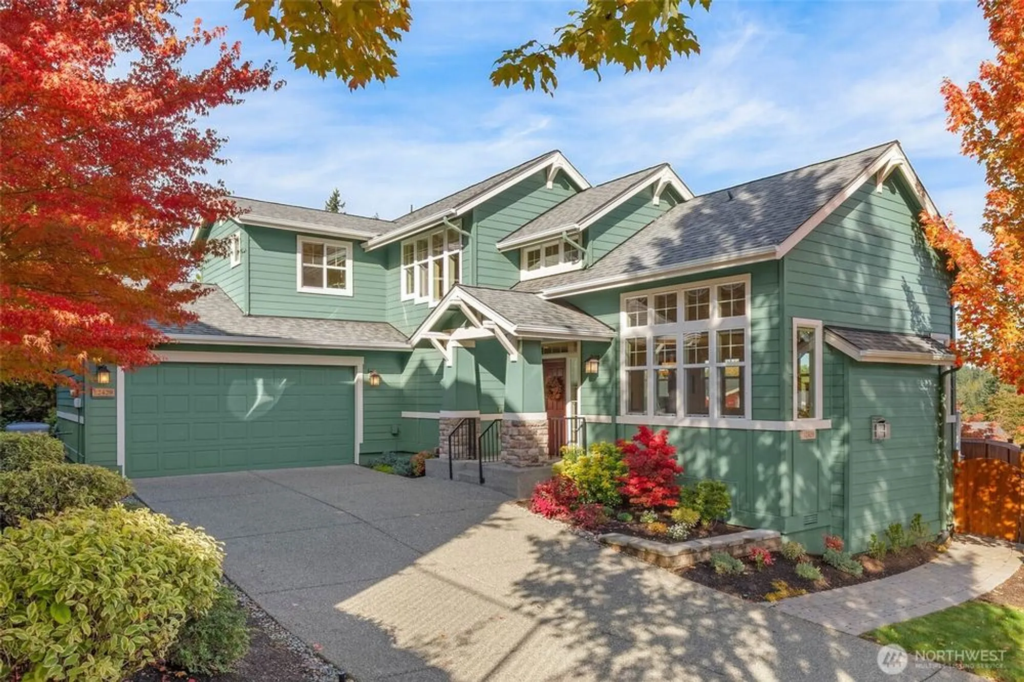 Property Slideshow image 1 of 25 | 12429 243rd pl, Redmond, WA, 98053