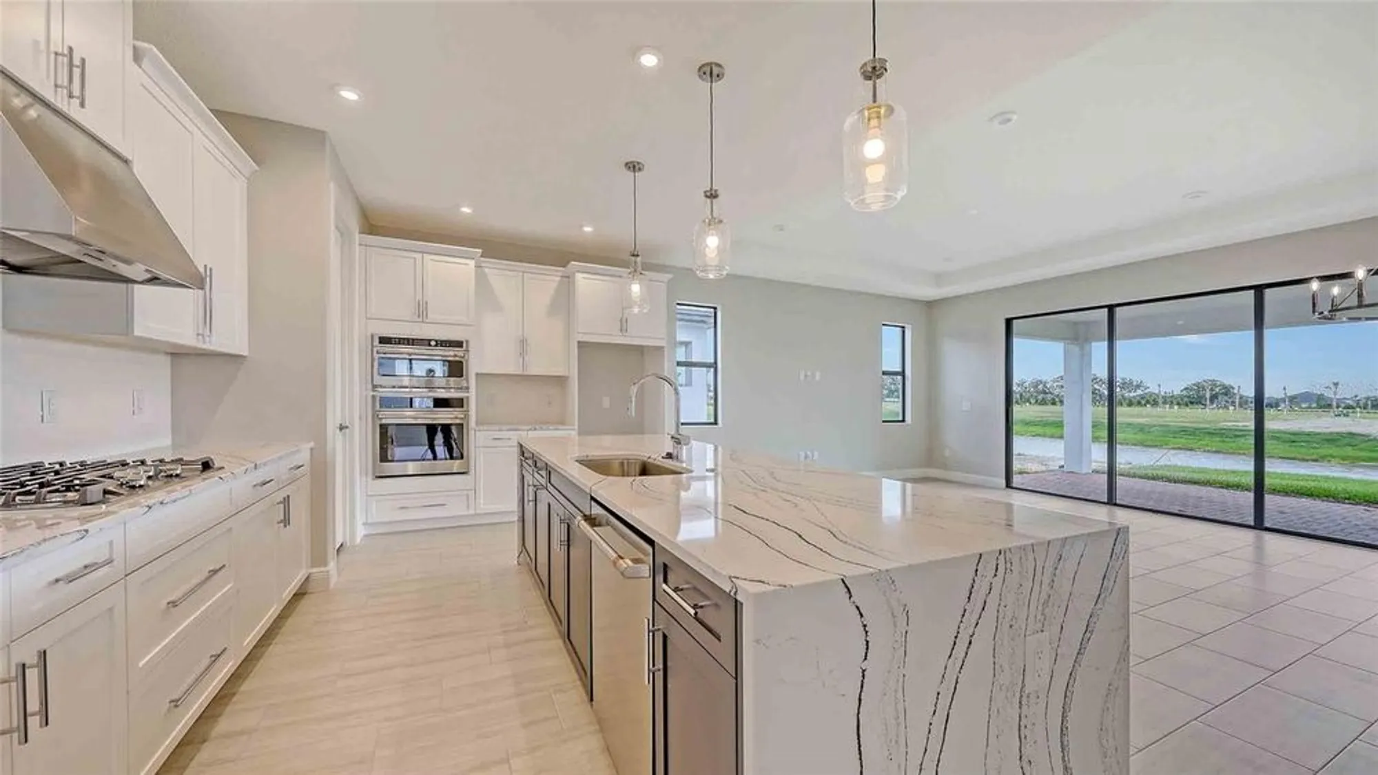 Property Slideshow image 6 of 44 | 14517 coastal woodland ln, Parrish, FL, 34219