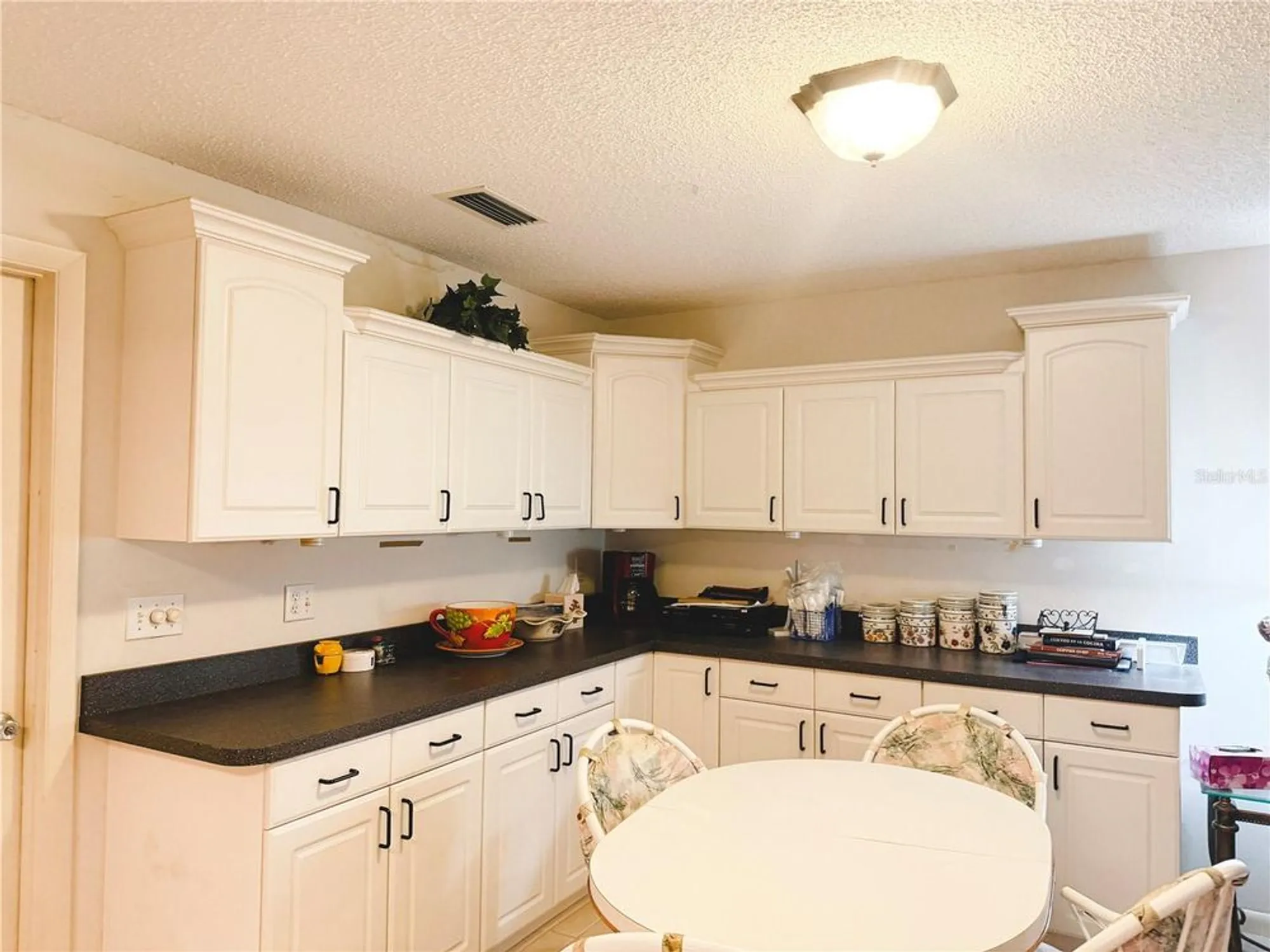 Property Slideshow image 6 of 16 | 8685 sw 94th ln b, Ocala, FL, 34481