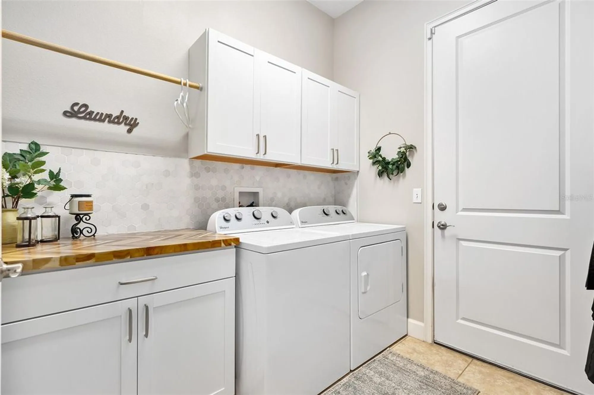 Property Slideshow image 7 of 65 | 820 aldenham ln, Ormond Beach, FL, 32174