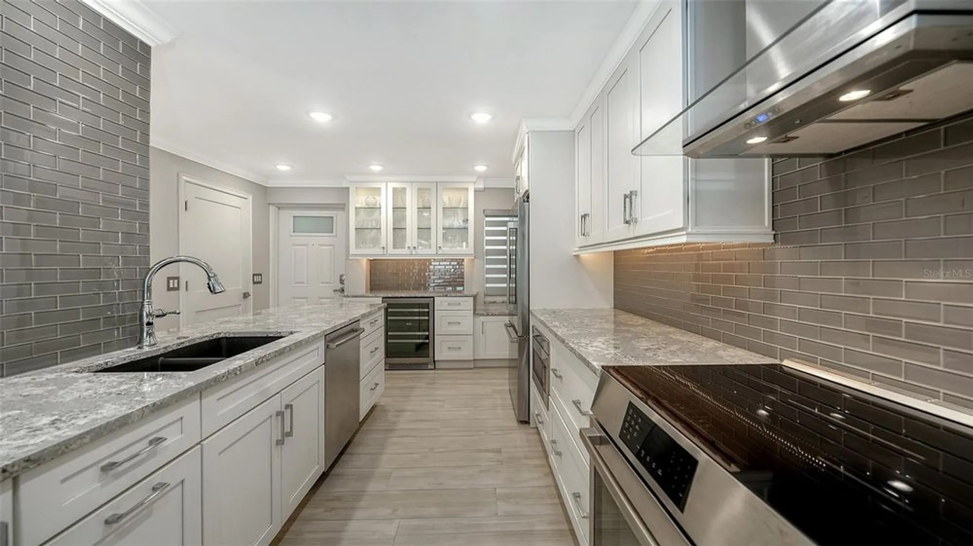 Property Slideshow image 37 of 82 | 19 whispering sands dr apt 1105, Sarasota, FL, 34242