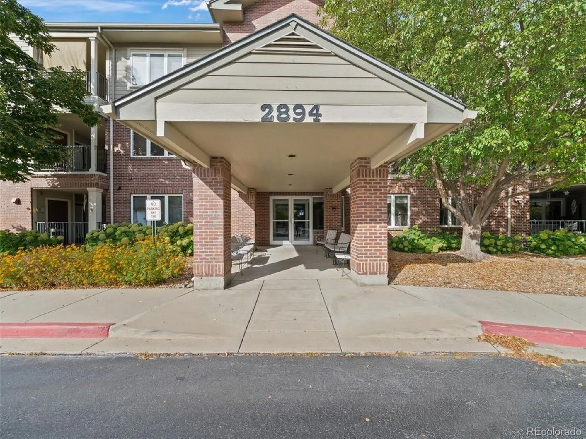 Property Slideshow image 39 of 40 | 2894 w riverwalk cir b108, Littleton, CO, 80123