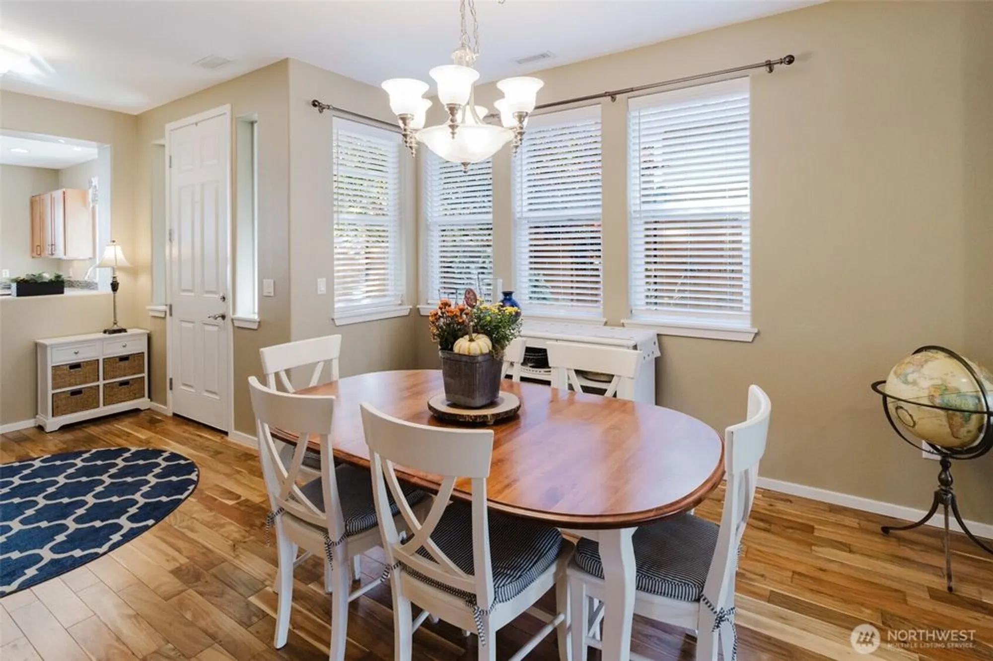 Property Slideshow image 10 of 38 | 4921 spokane ct, Lacey, WA, 98516