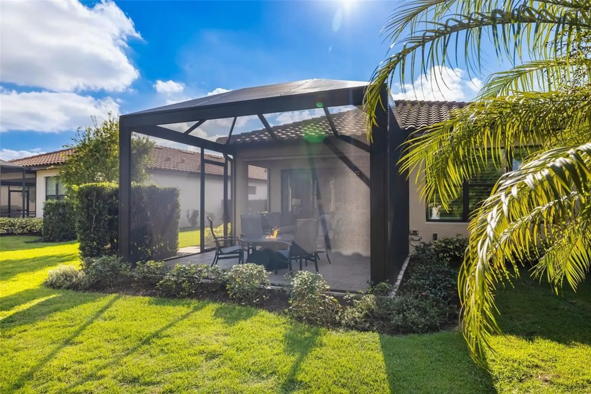 Property Slideshow image 40 of 55 | 5043 serata dr, Bradenton, FL, 34211