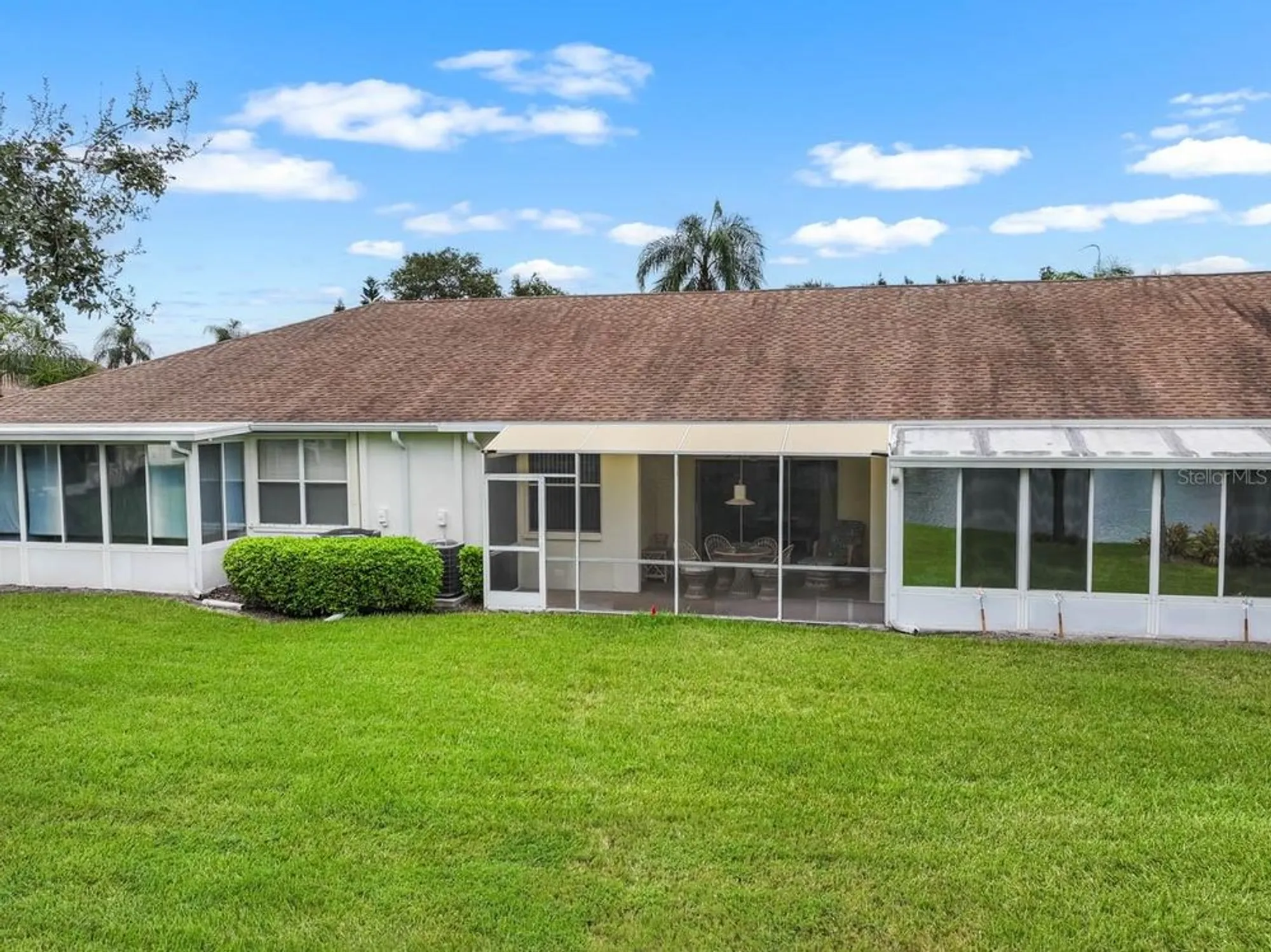 Property Slideshow image 32 of 47 | 1012 radison lake ct 59, Sun City Center, FL, 33573