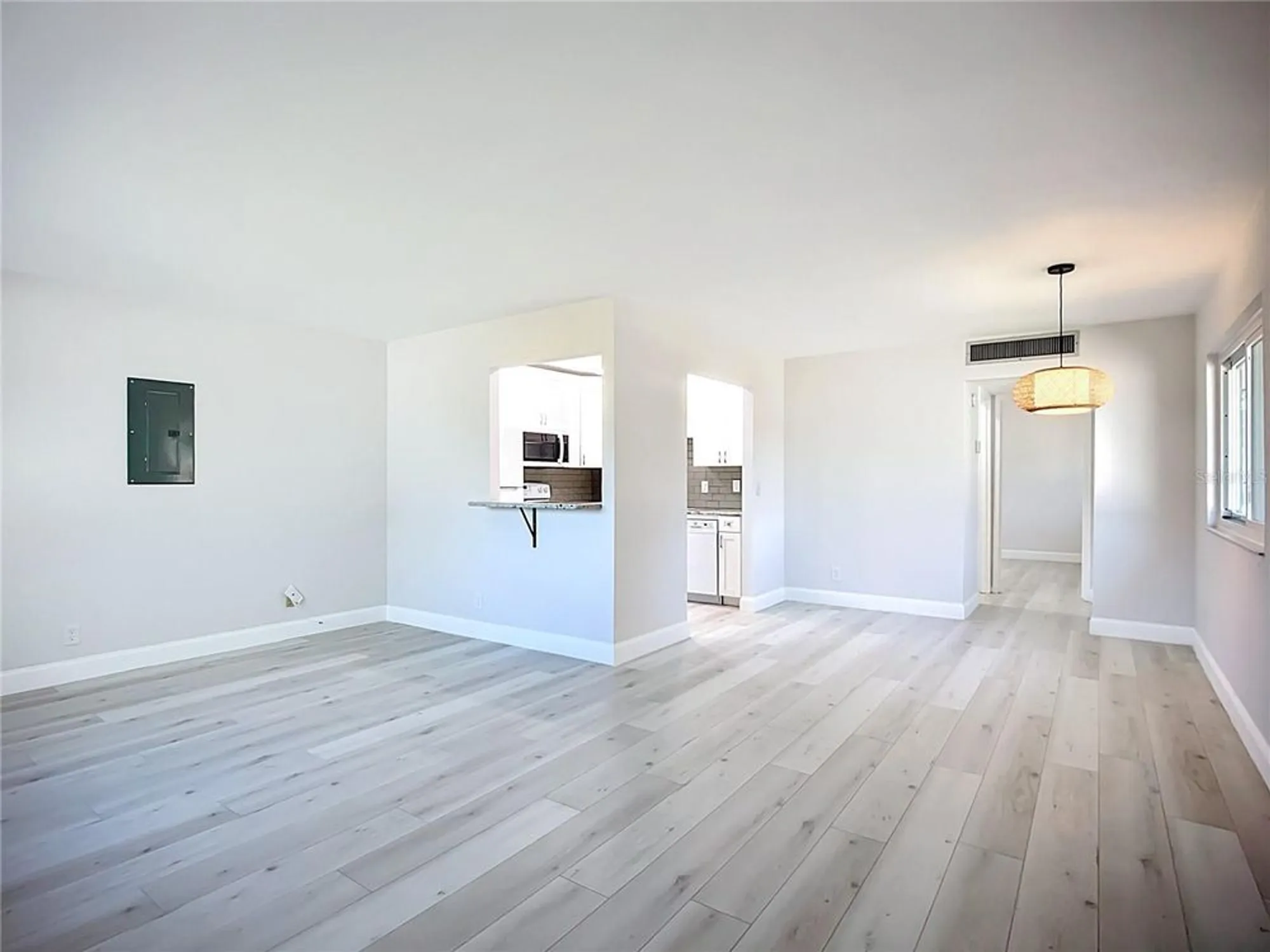 Property Slideshow image 6 of 39 | 1811 bedford ln 166, Sun City Center, FL, 33573