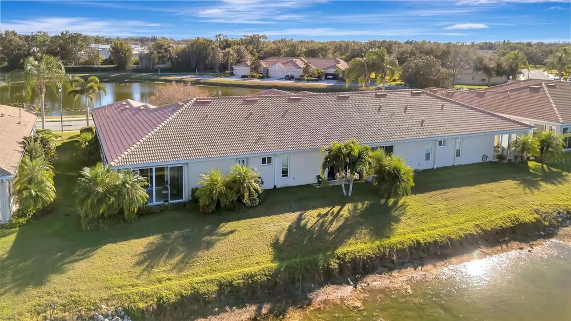 Property Slideshow image 29 of 37 | 4265 cascade falls dr, Sarasota, FL, 34243