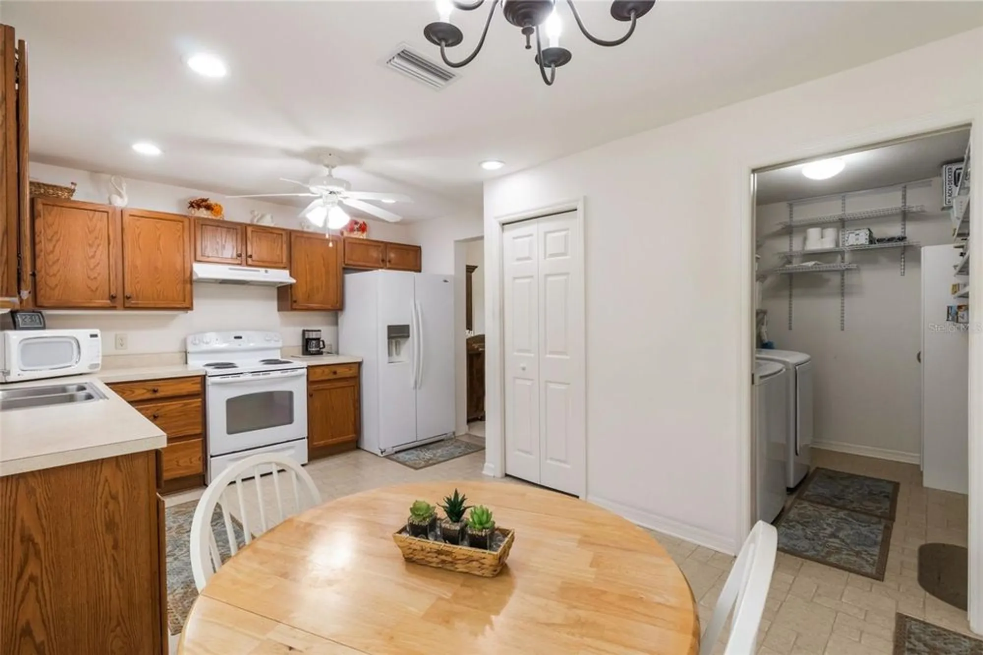 Property Slideshow image 10 of 39 | 464 lake suzanne dr, Lake Wales, FL, 33859