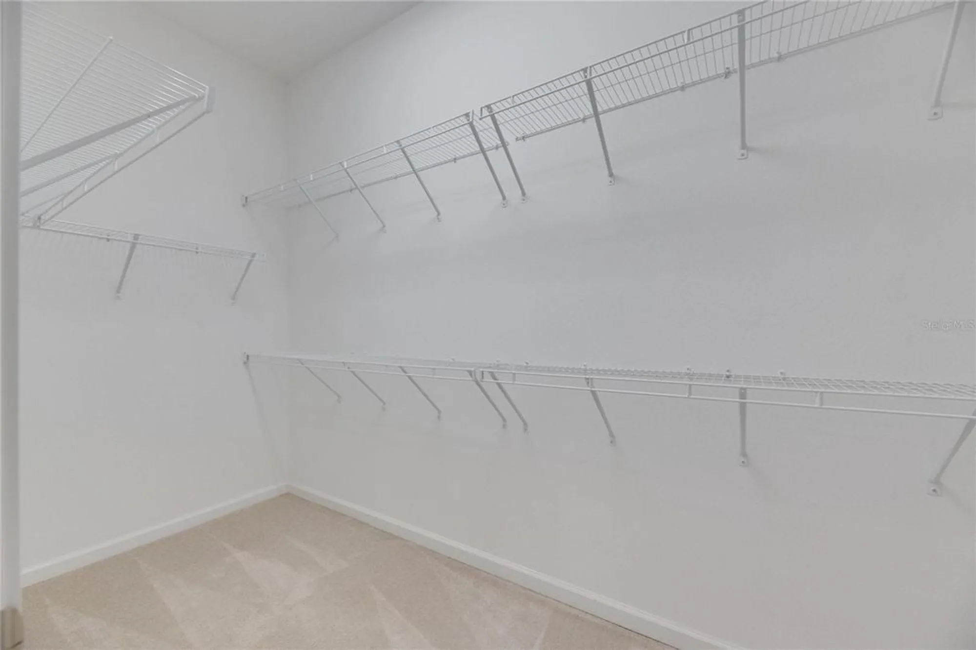 Property Slideshow image 45 of 87 | 407 sandsend ct, Apollo Beach, FL, 33572